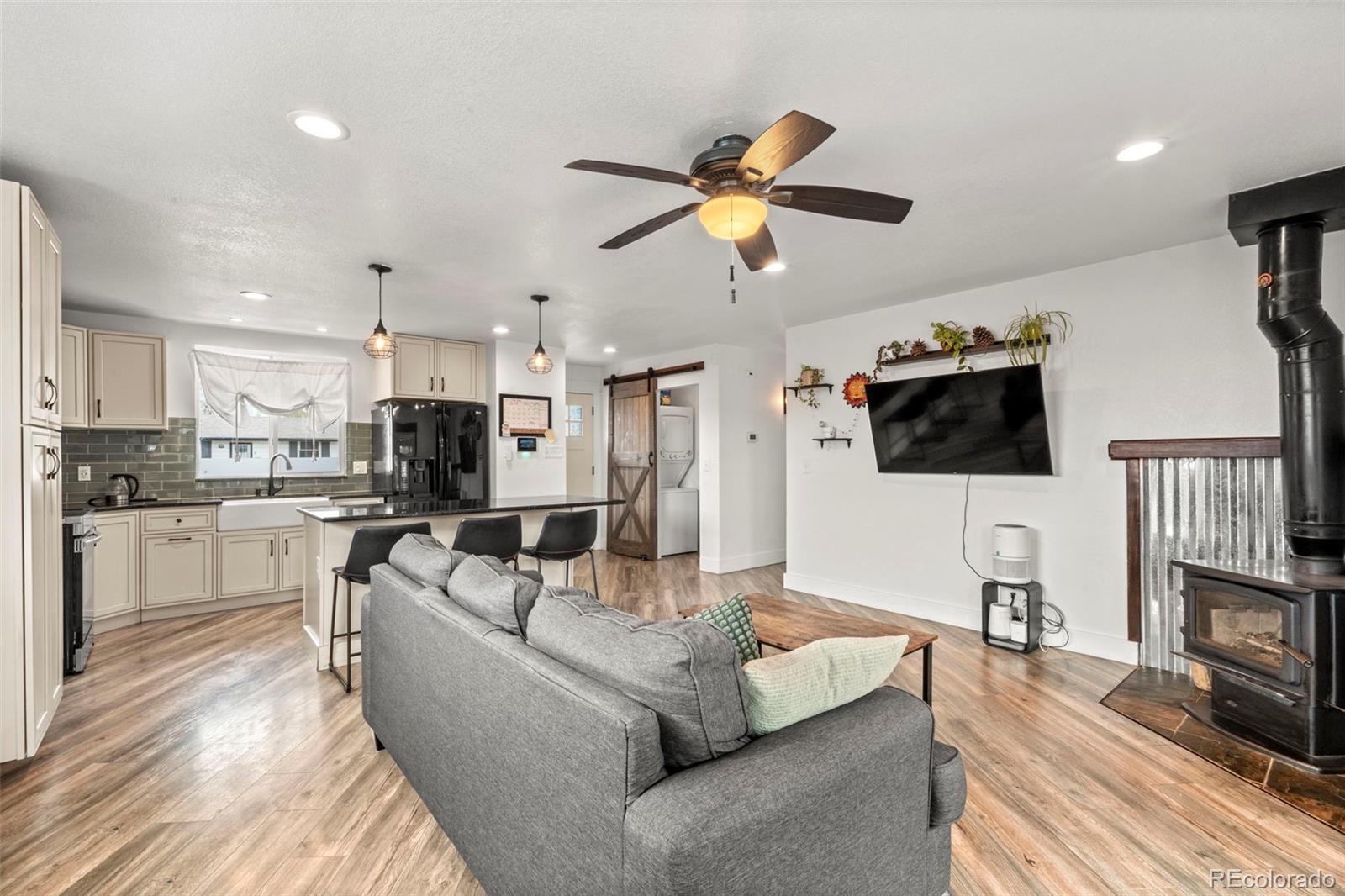 MLS Image #7 for 741  cortez street,denver, Colorado