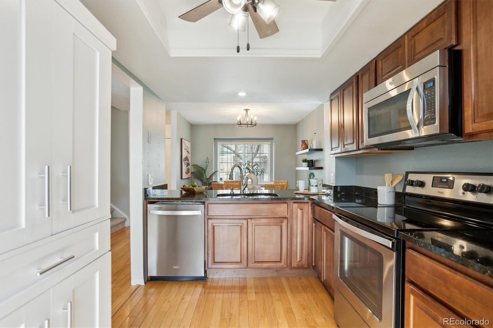 MLS Image #11 for 1470 s quebec way,denver, Colorado