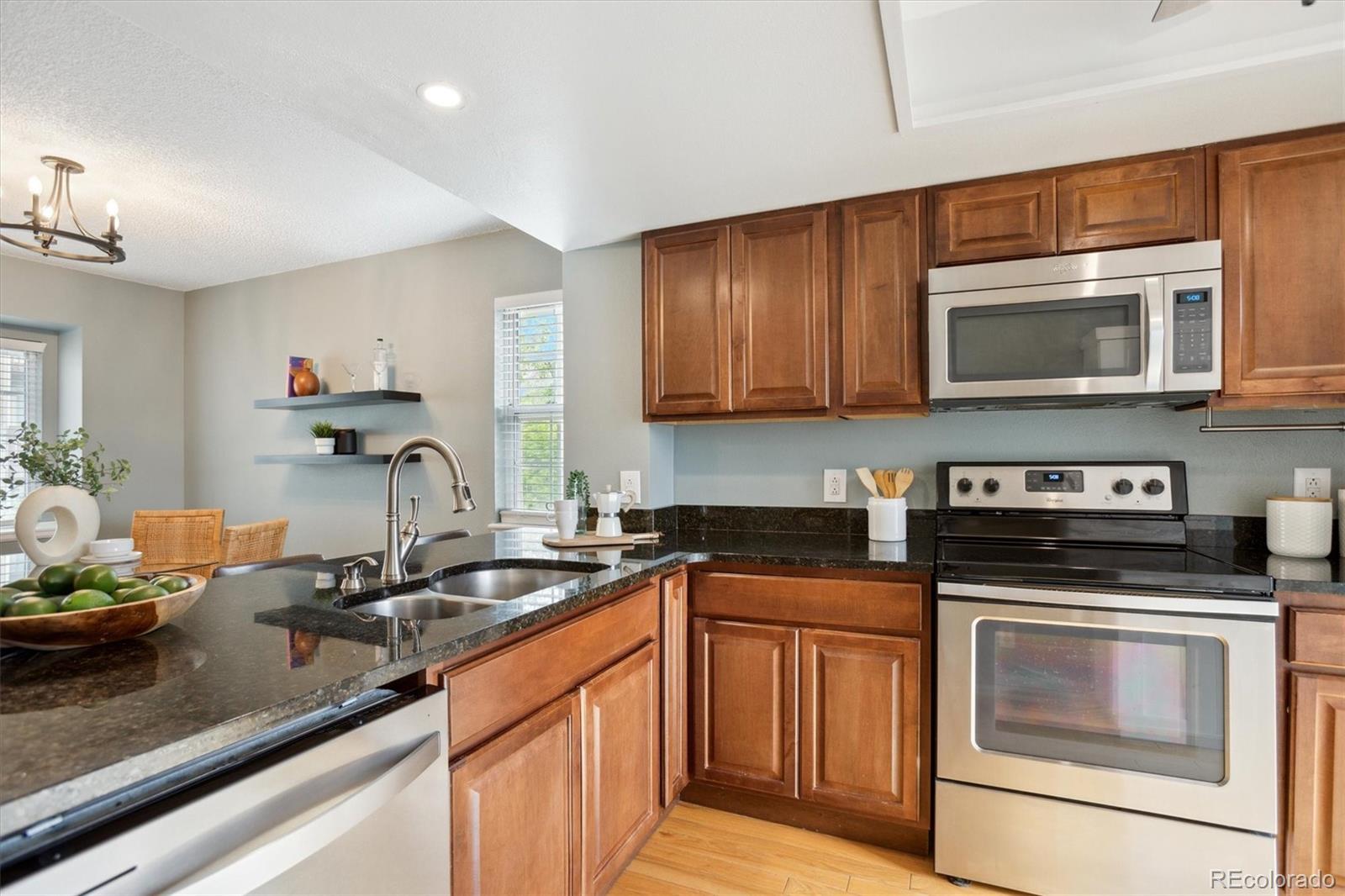MLS Image #9 for 1470 s quebec way,denver, Colorado