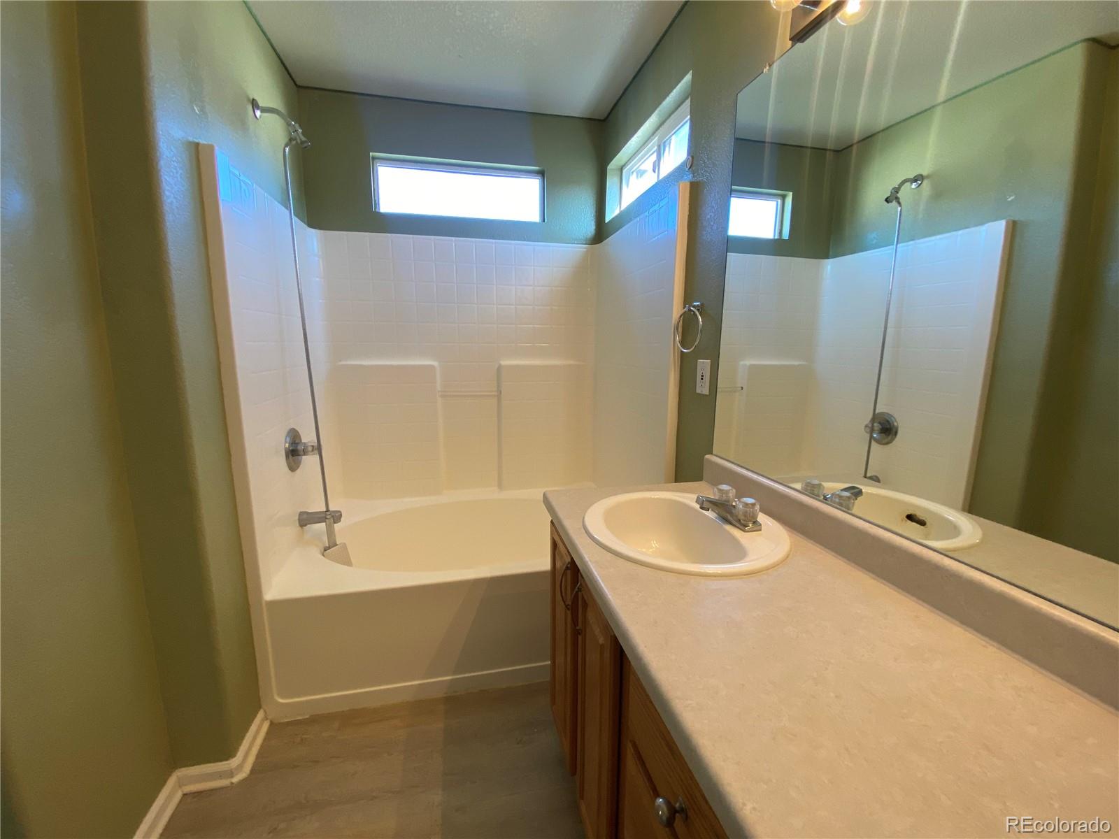MLS Image #11 for 407  ivory circle,aurora, Colorado