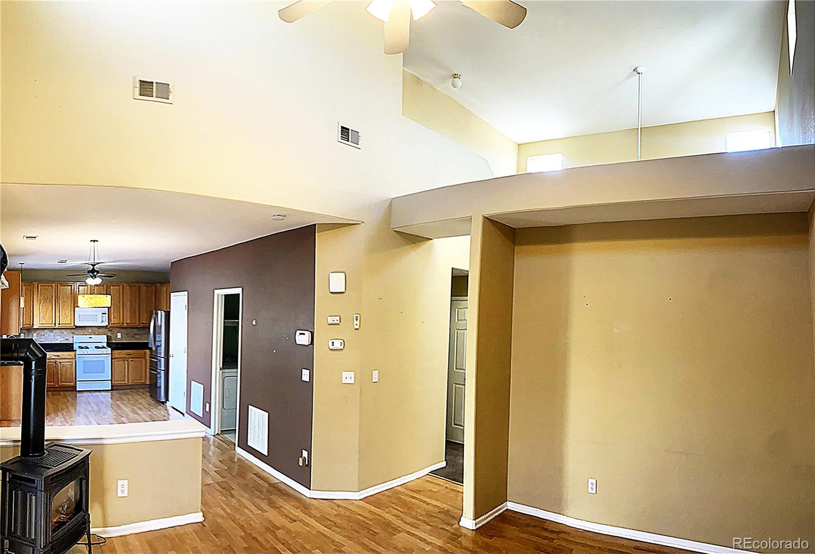 MLS Image #4 for 407  ivory circle,aurora, Colorado