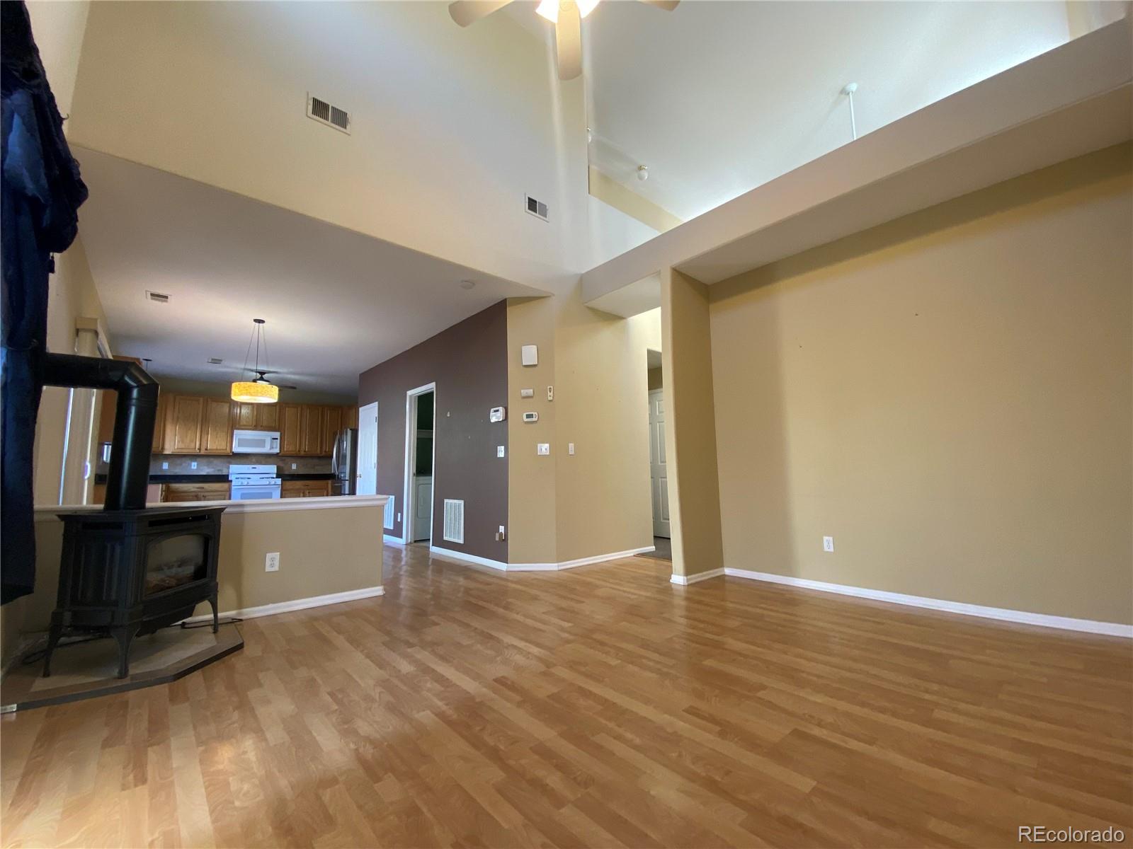 MLS Image #5 for 407  ivory circle,aurora, Colorado