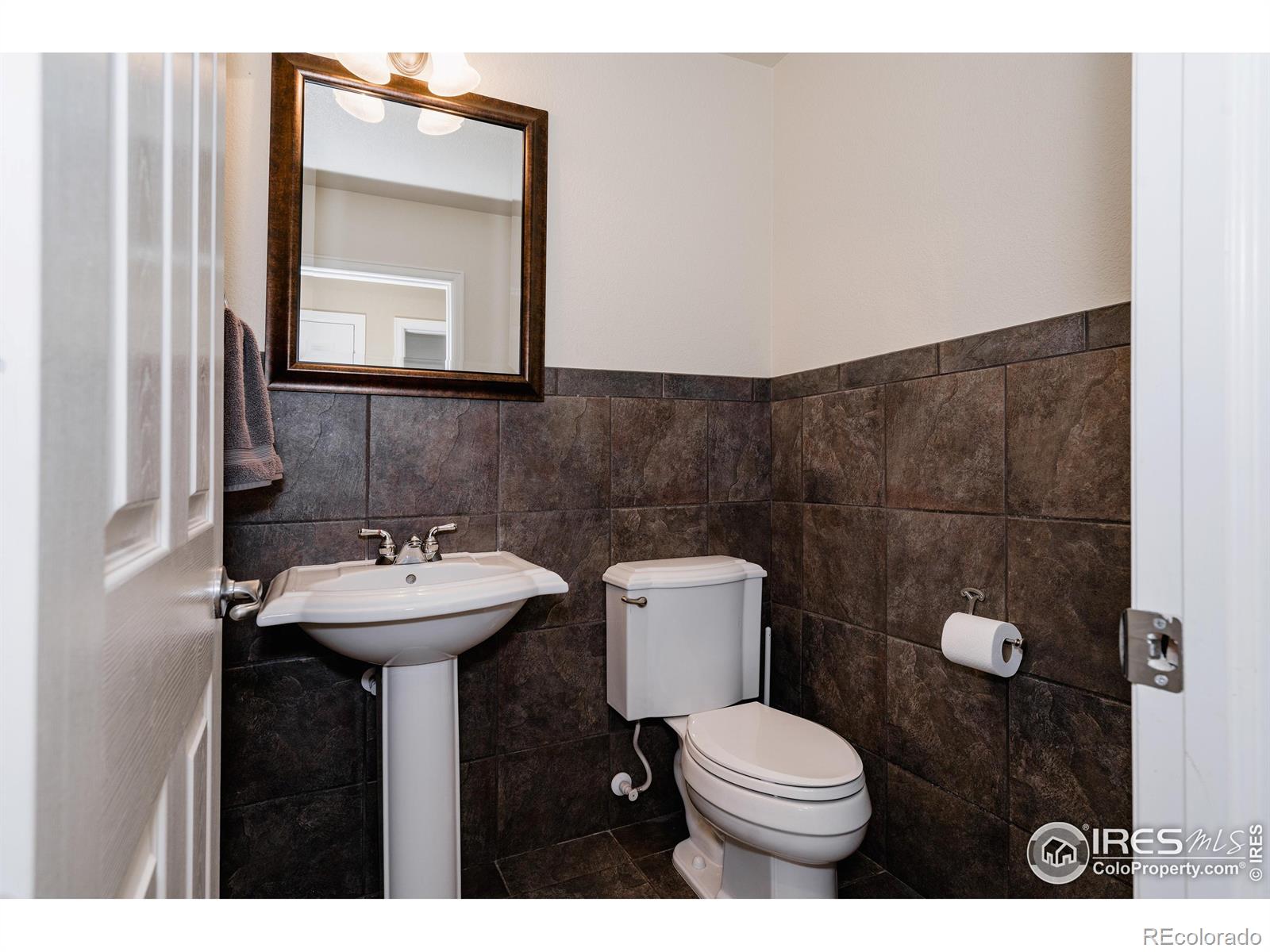 MLS Image #26 for 34  saxony road,johnstown, Colorado