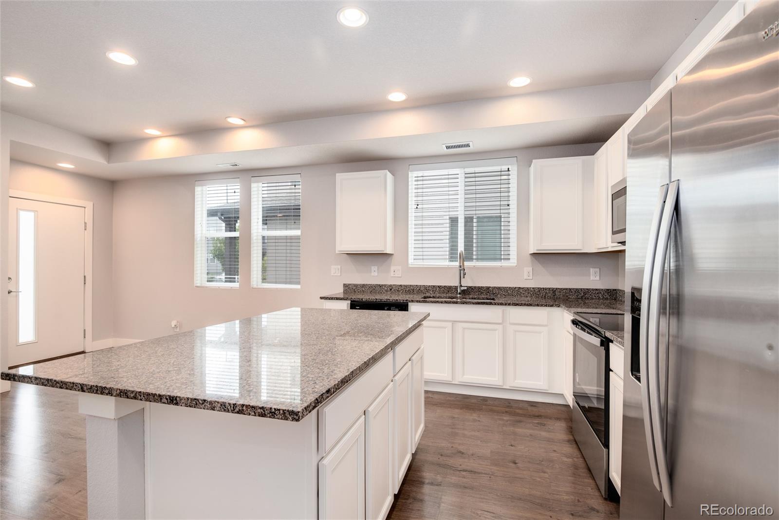 MLS Image #11 for 16203 e 47th place,denver, Colorado