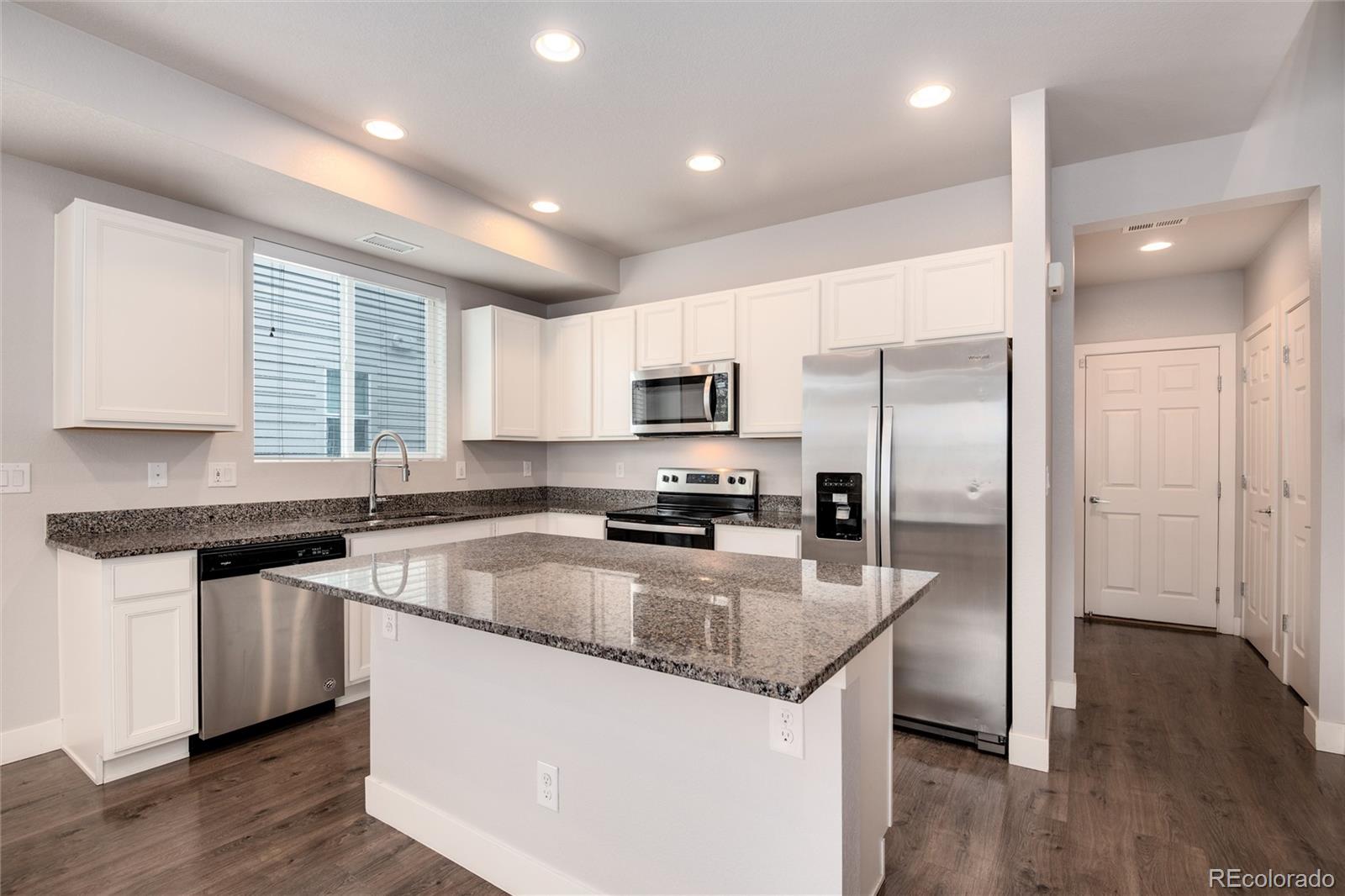 MLS Image #9 for 16203 e 47th place,denver, Colorado