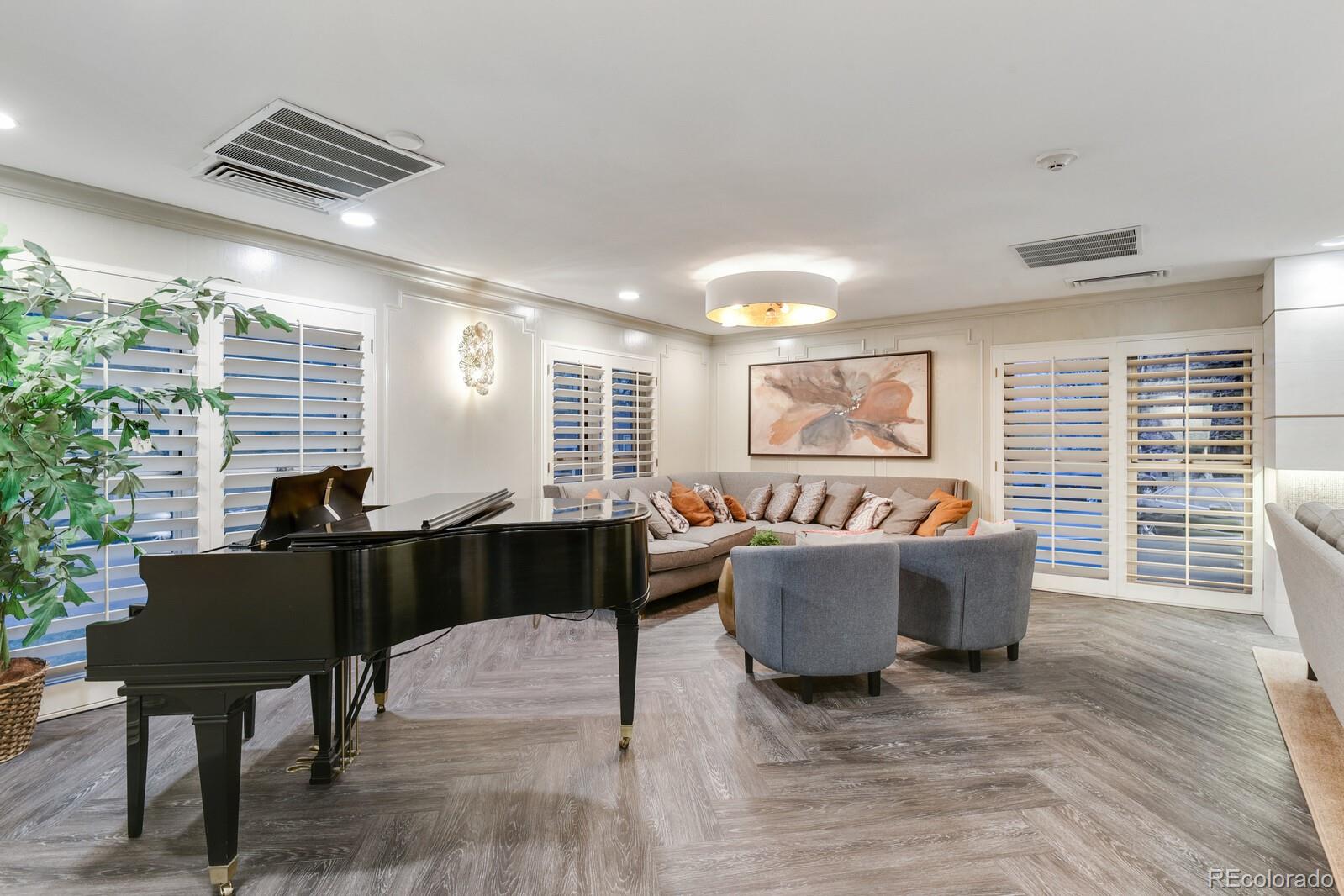 MLS Image #29 for 130 n pearl street,denver, Colorado