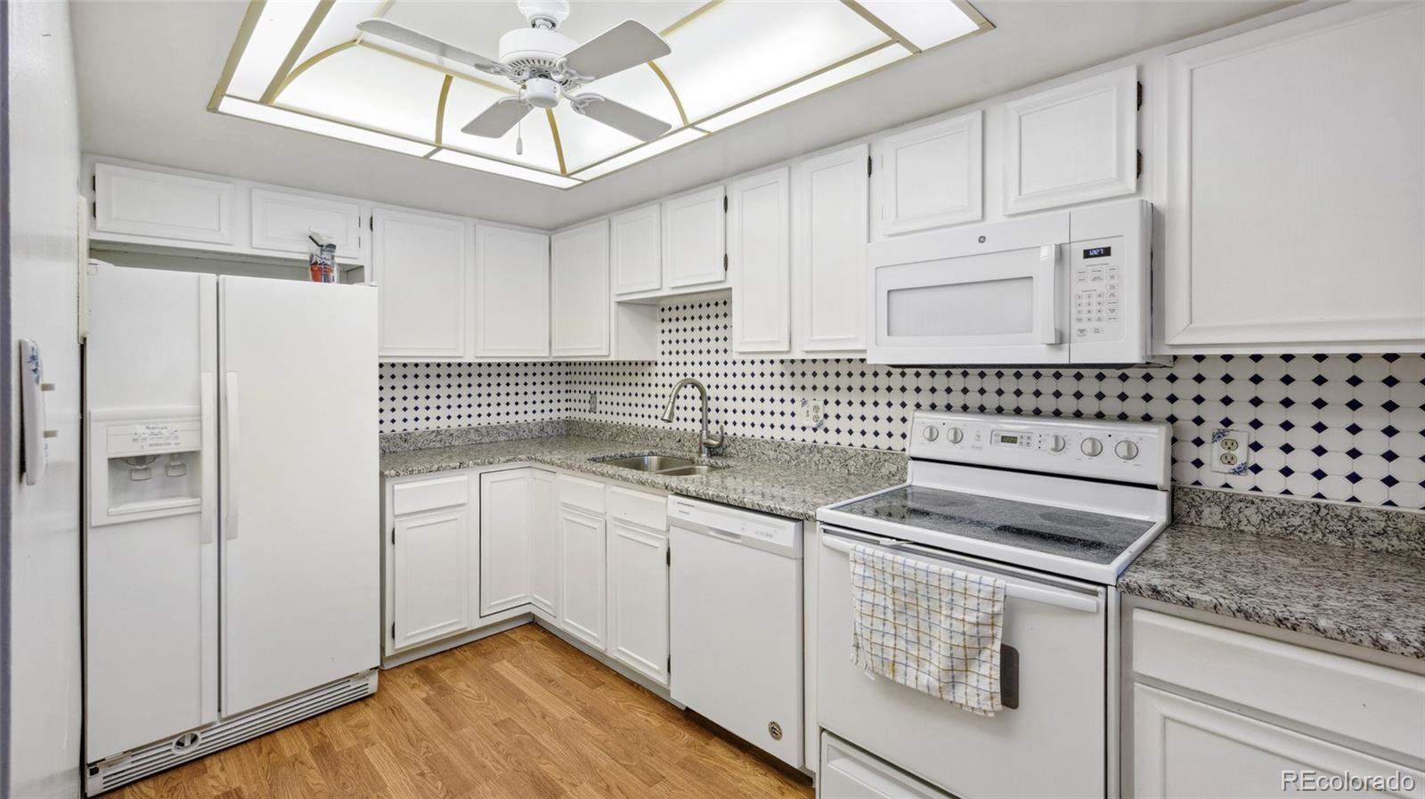 MLS Image #3 for 13601 e marina drive,aurora, Colorado