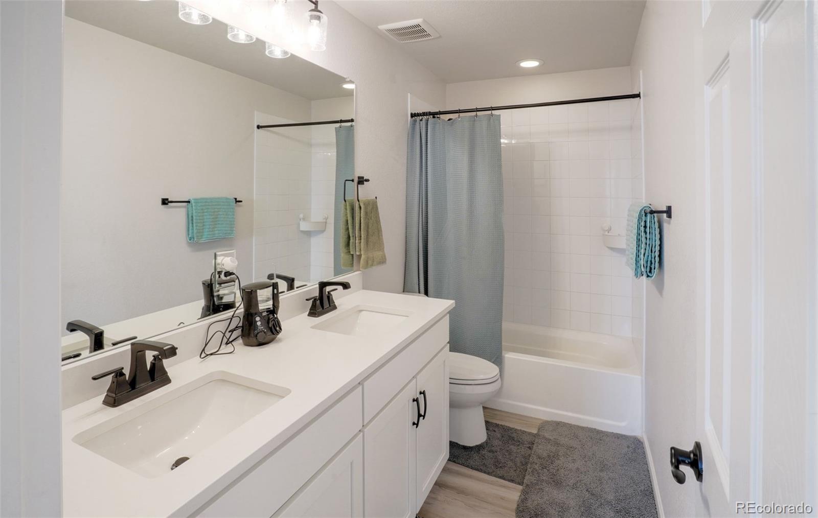 MLS Image #14 for 188 s waterloo street,aurora, Colorado