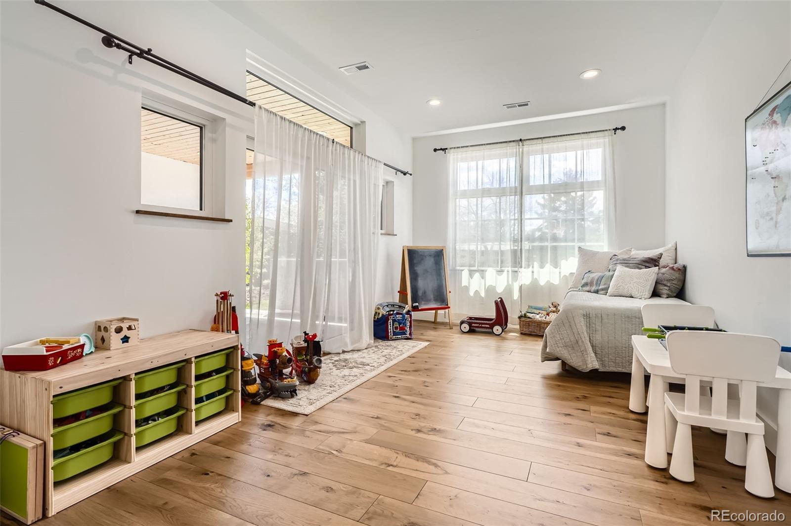 MLS Image #18 for 6102 s aberdeen street,littleton, Colorado
