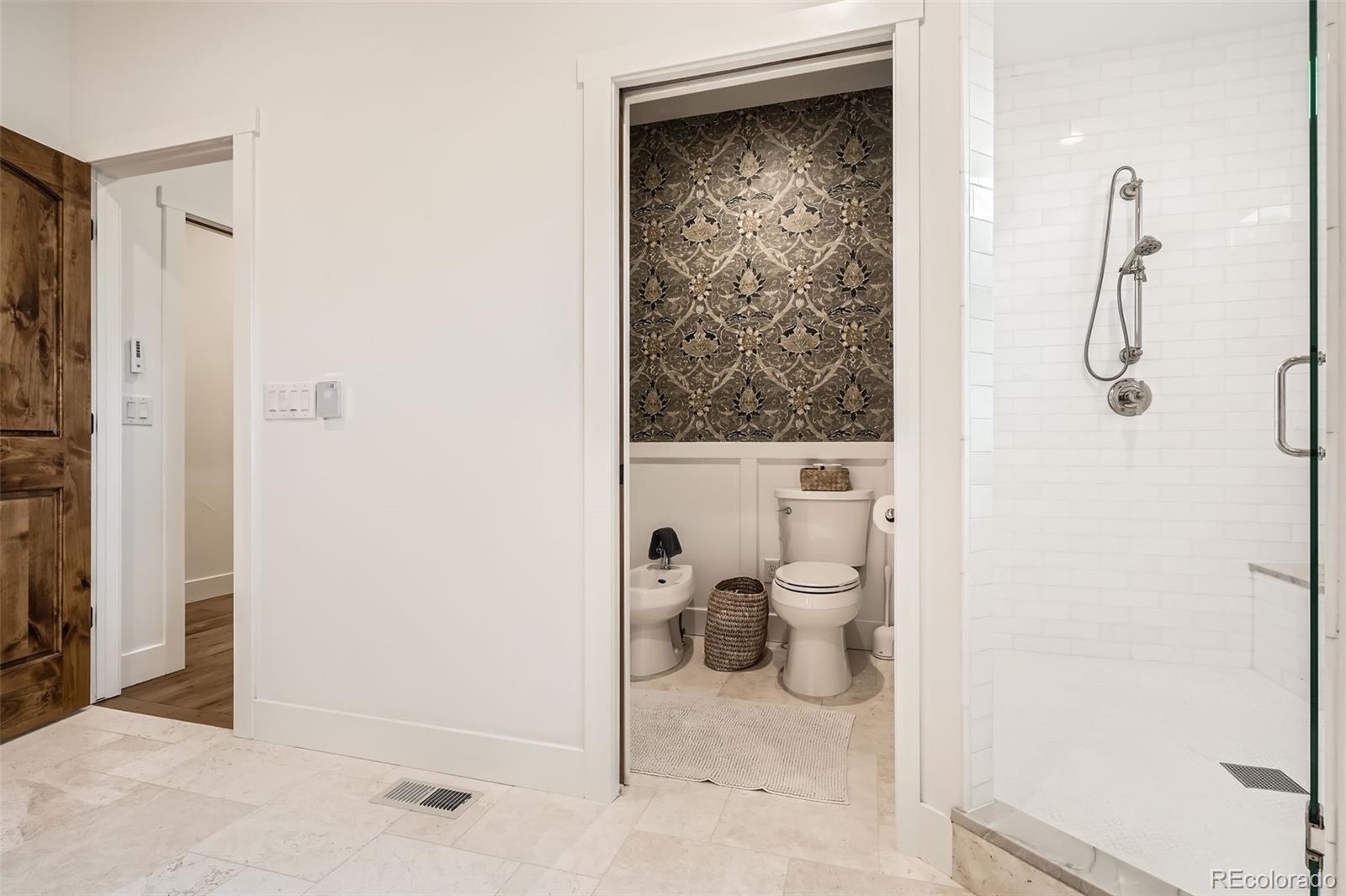 MLS Image #21 for 6102 s aberdeen street,littleton, Colorado