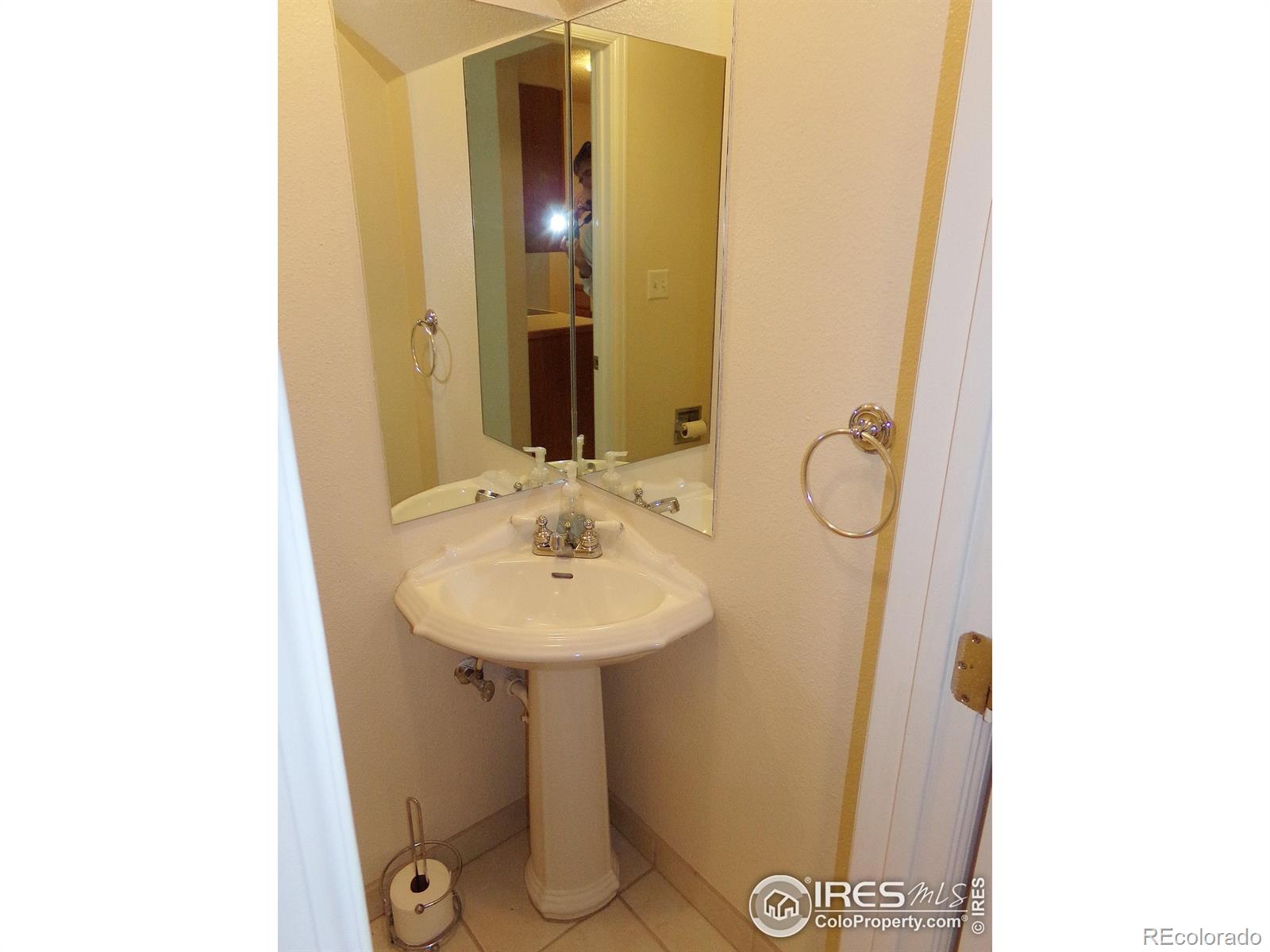 MLS Image #10 for 1015  alta street,longmont, Colorado