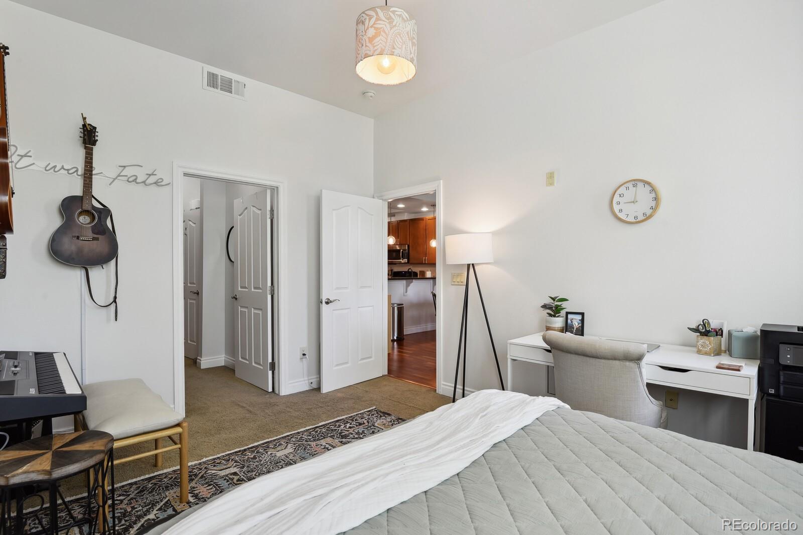 MLS Image #18 for 1700 n emerson street,denver, Colorado