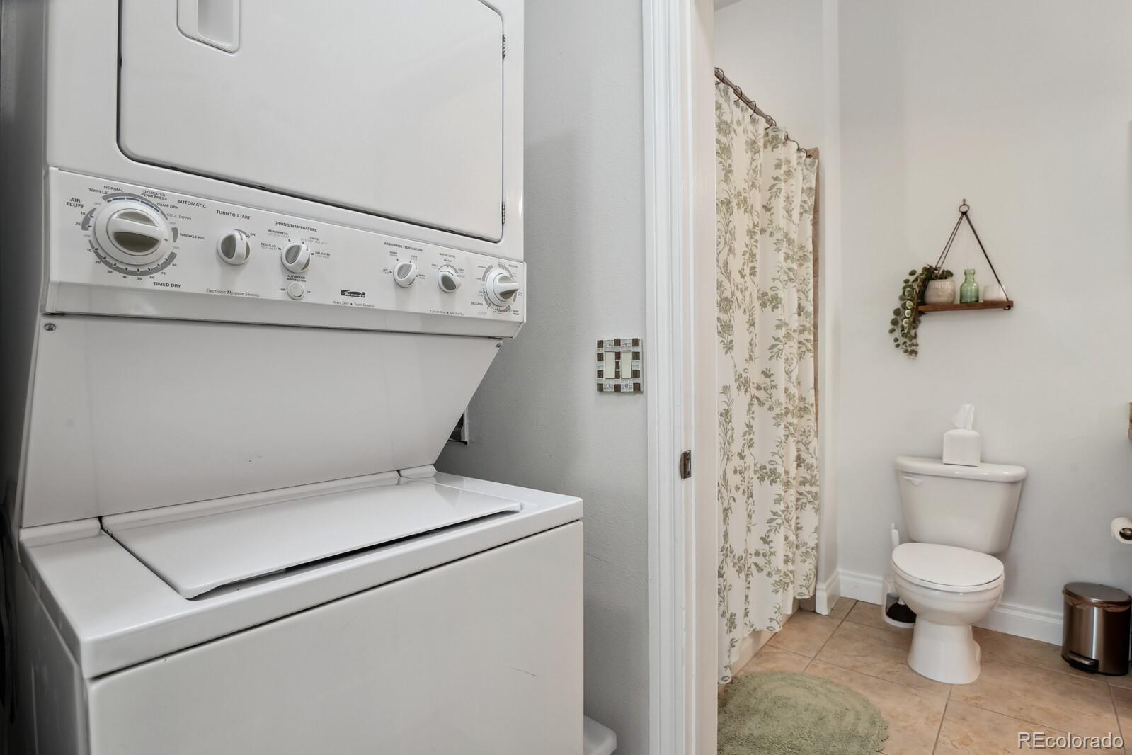 MLS Image #21 for 1700 n emerson street,denver, Colorado
