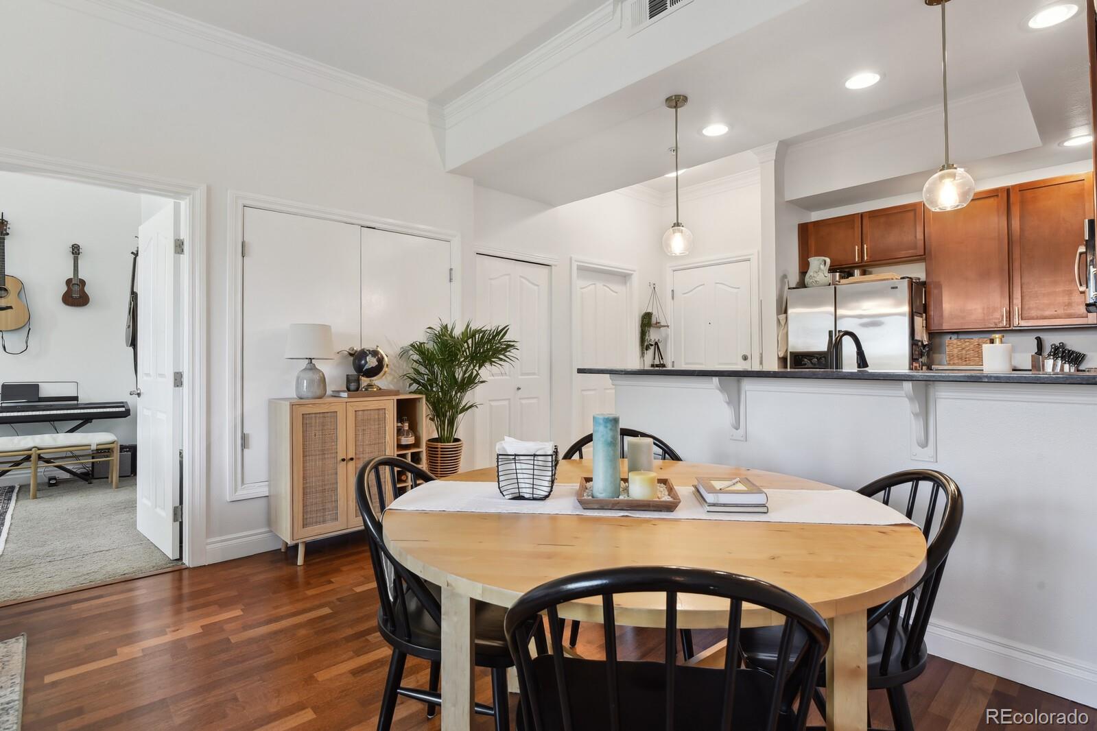MLS Image #5 for 1700 n emerson street,denver, Colorado