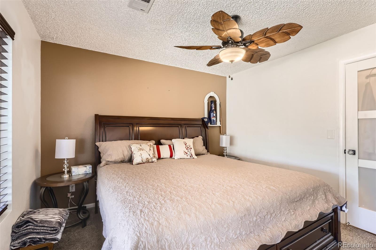 MLS Image #13 for 15685 e 50th avenue,denver, Colorado