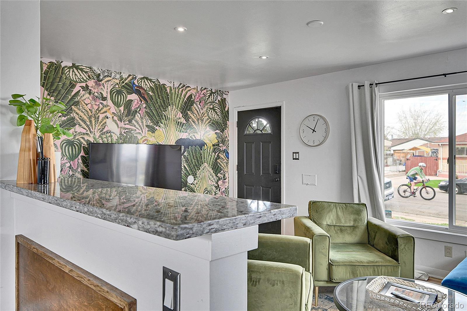MLS Image #10 for 7001  alan drive,denver, Colorado