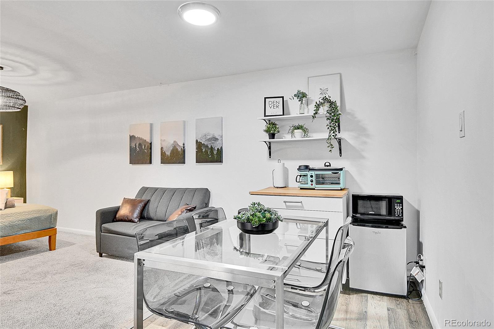 MLS Image #14 for 7001  alan drive,denver, Colorado