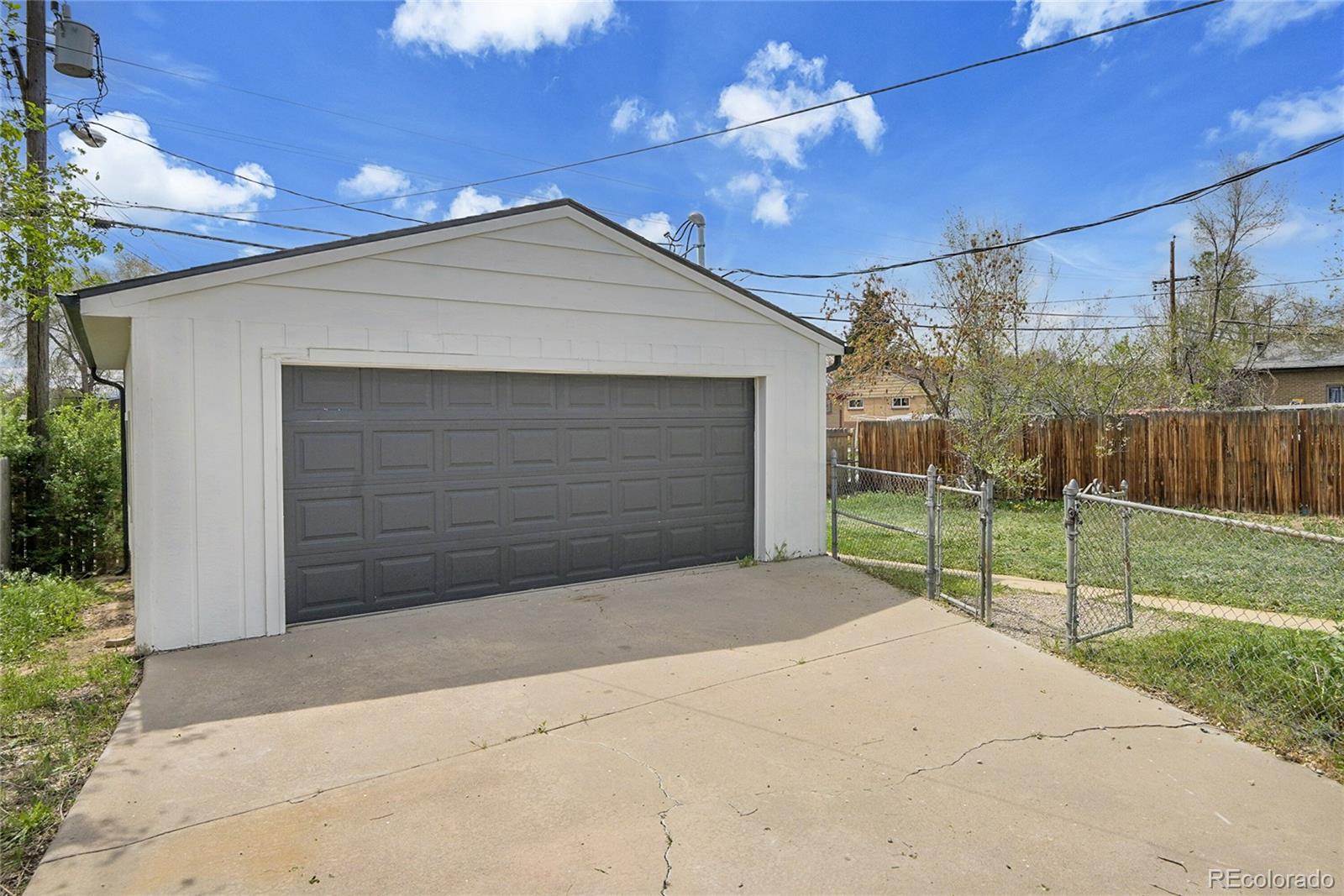 MLS Image #22 for 7001  alan drive,denver, Colorado