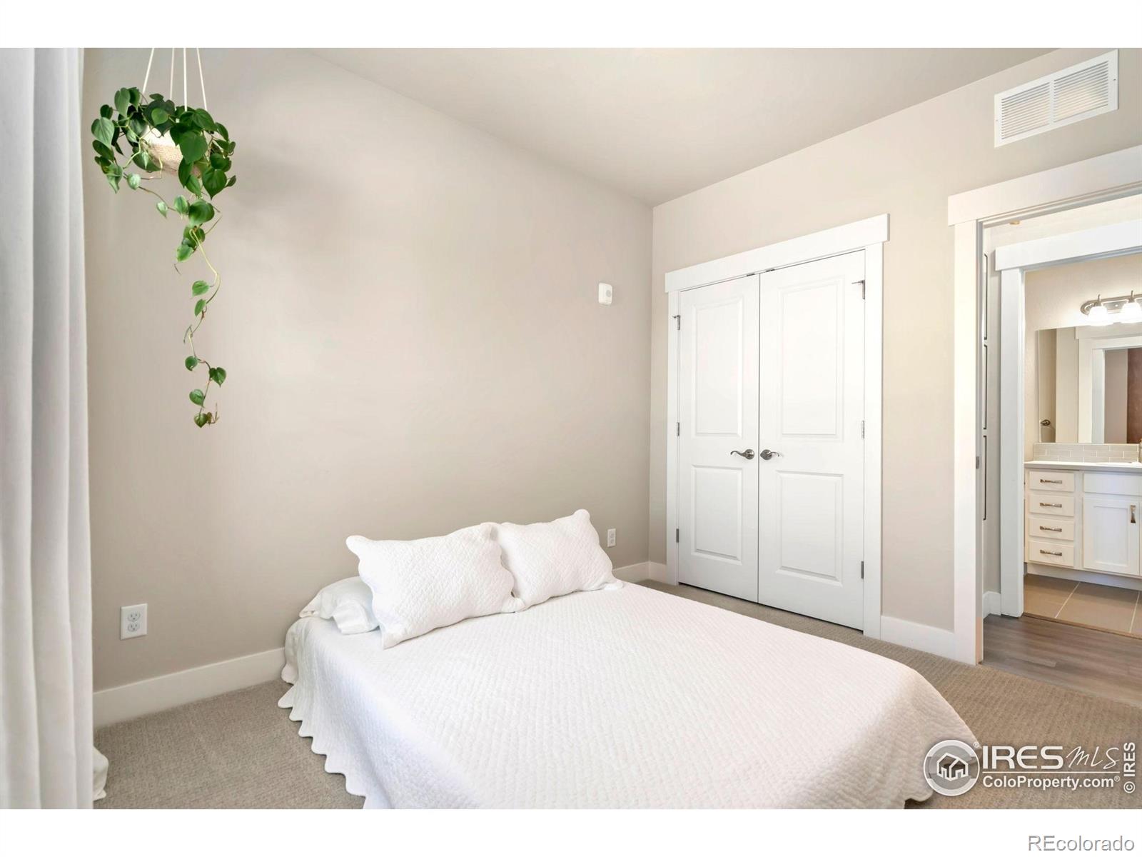 MLS Image #14 for 4622  hahns peak drive,loveland, Colorado