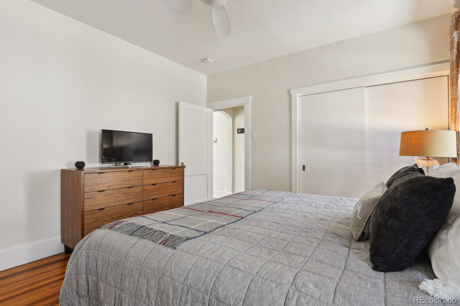 MLS Image #18 for 916  adams street,denver, Colorado