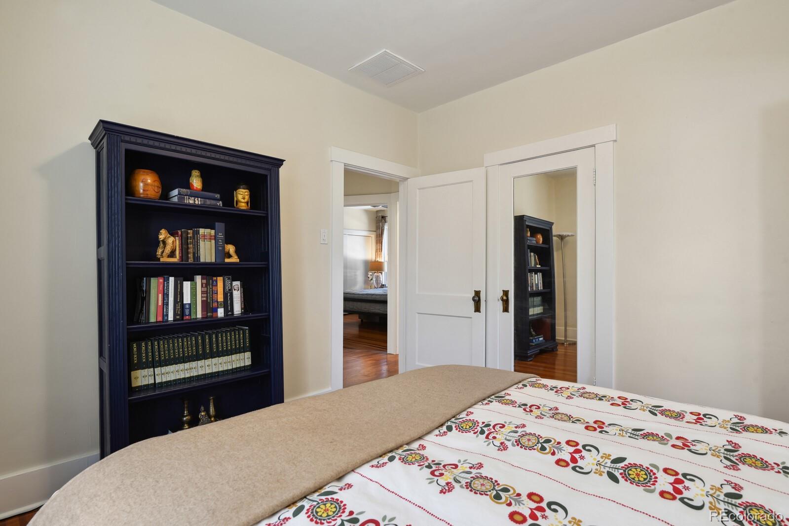 MLS Image #23 for 916  adams street,denver, Colorado