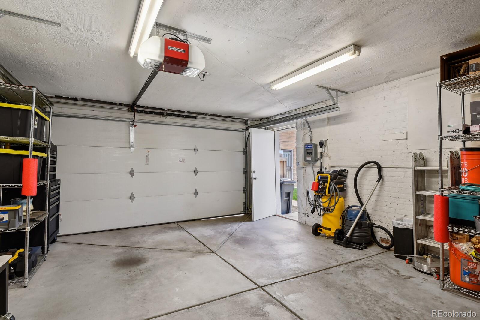 MLS Image #35 for 916  adams street,denver, Colorado