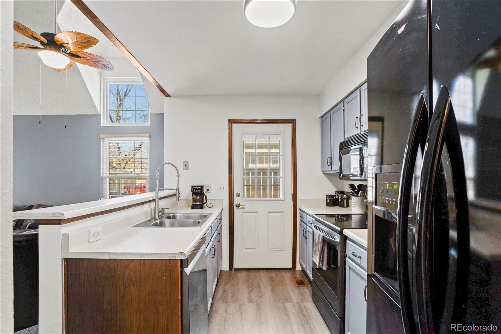 MLS Image #11 for 14271 e dickinson drive,aurora, Colorado