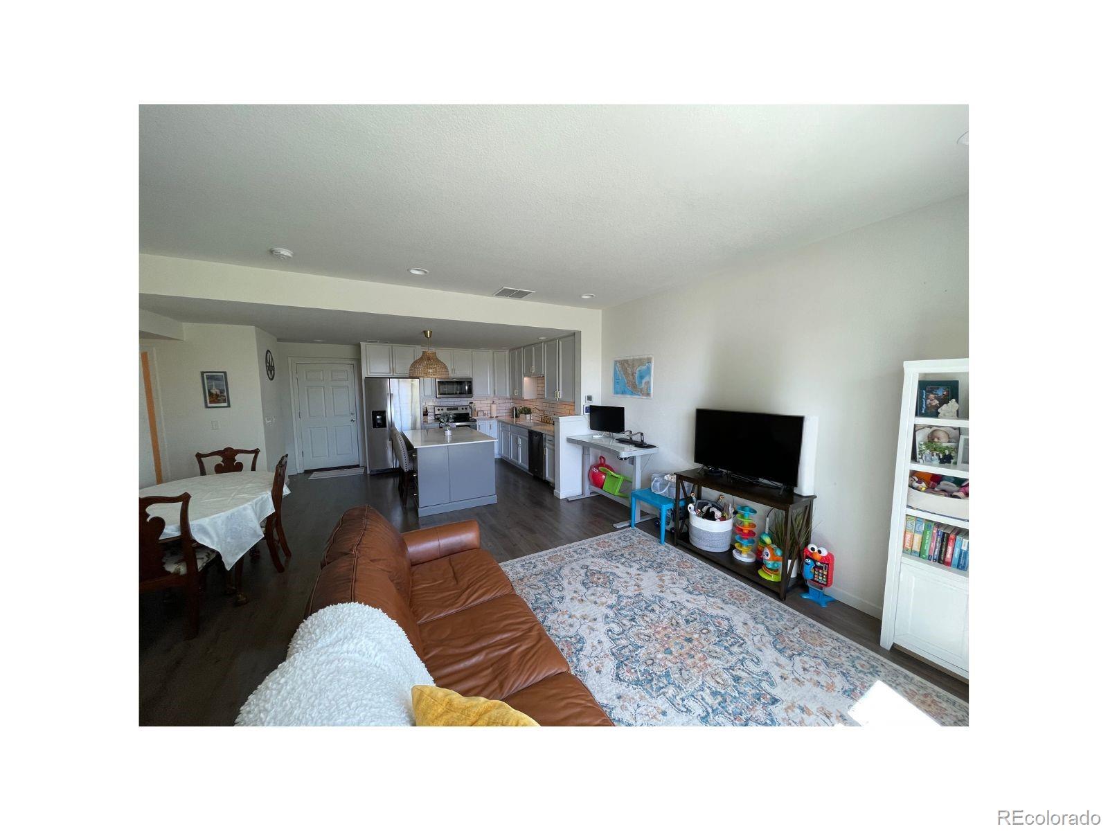 MLS Image #4 for 9637 e 56th place,denver, Colorado
