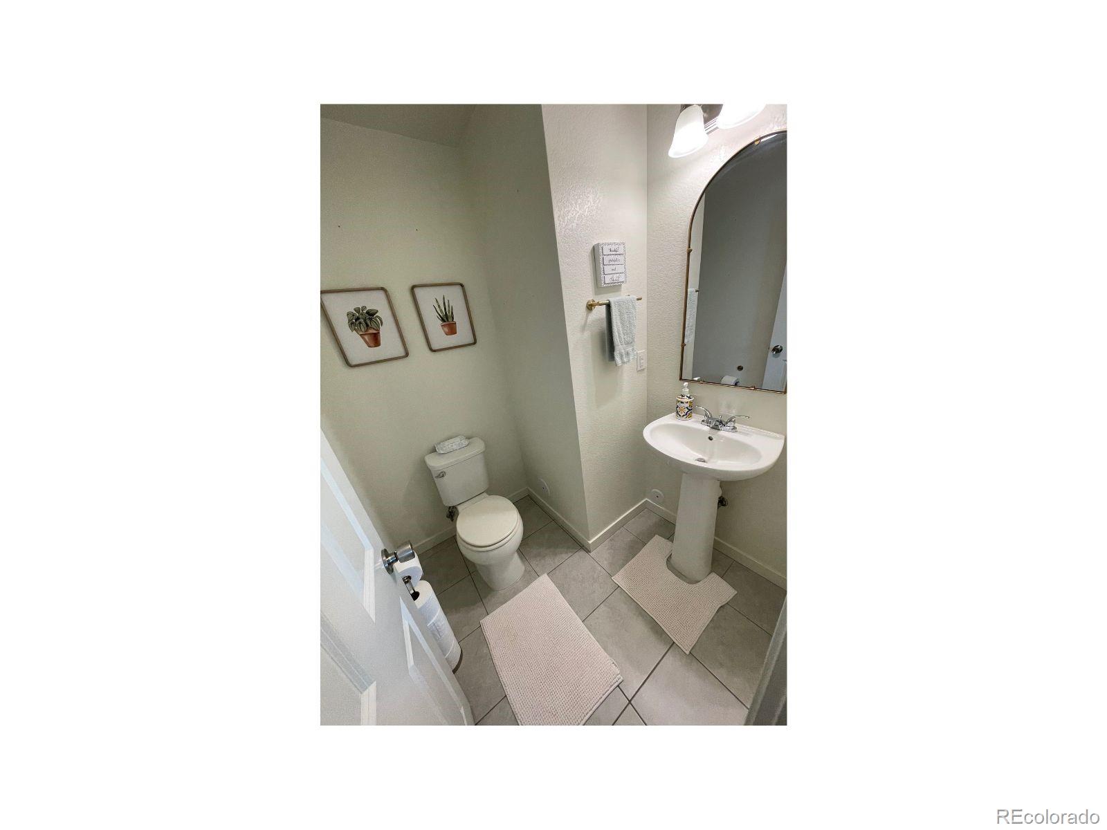 MLS Image #5 for 9637 e 56th place,denver, Colorado