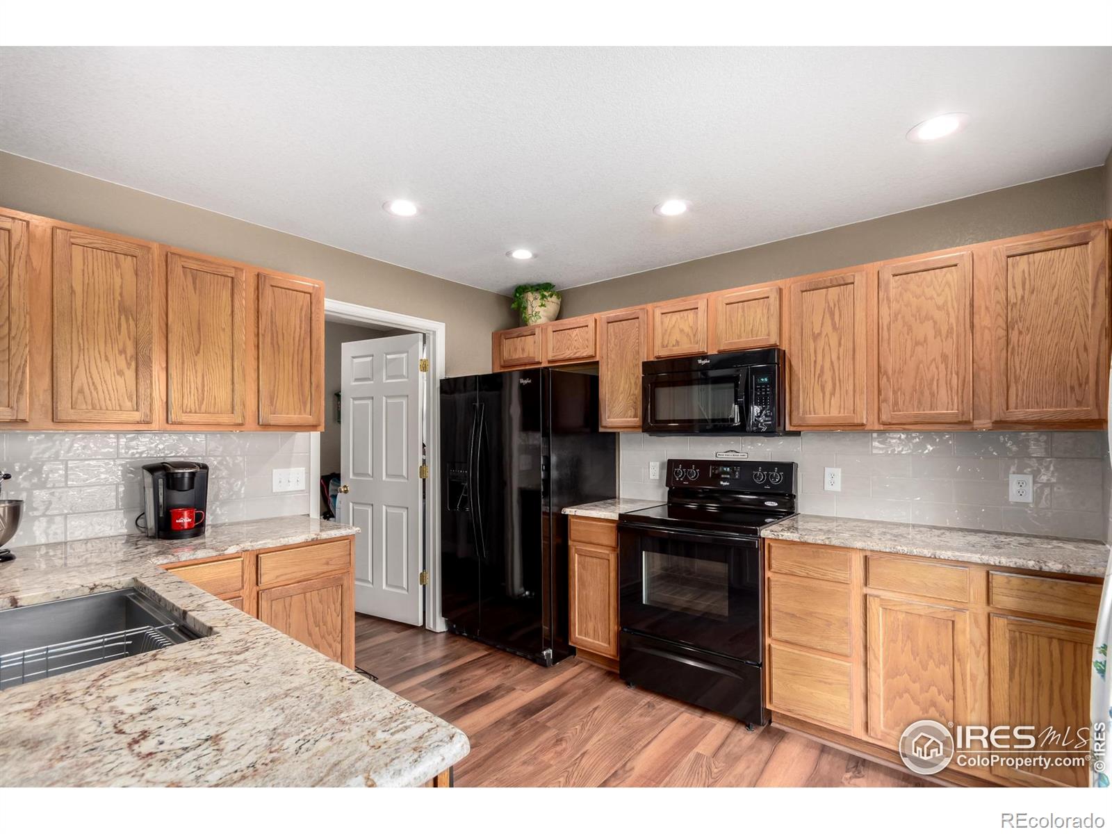 MLS Image #12 for 548  mathews circle,erie, Colorado
