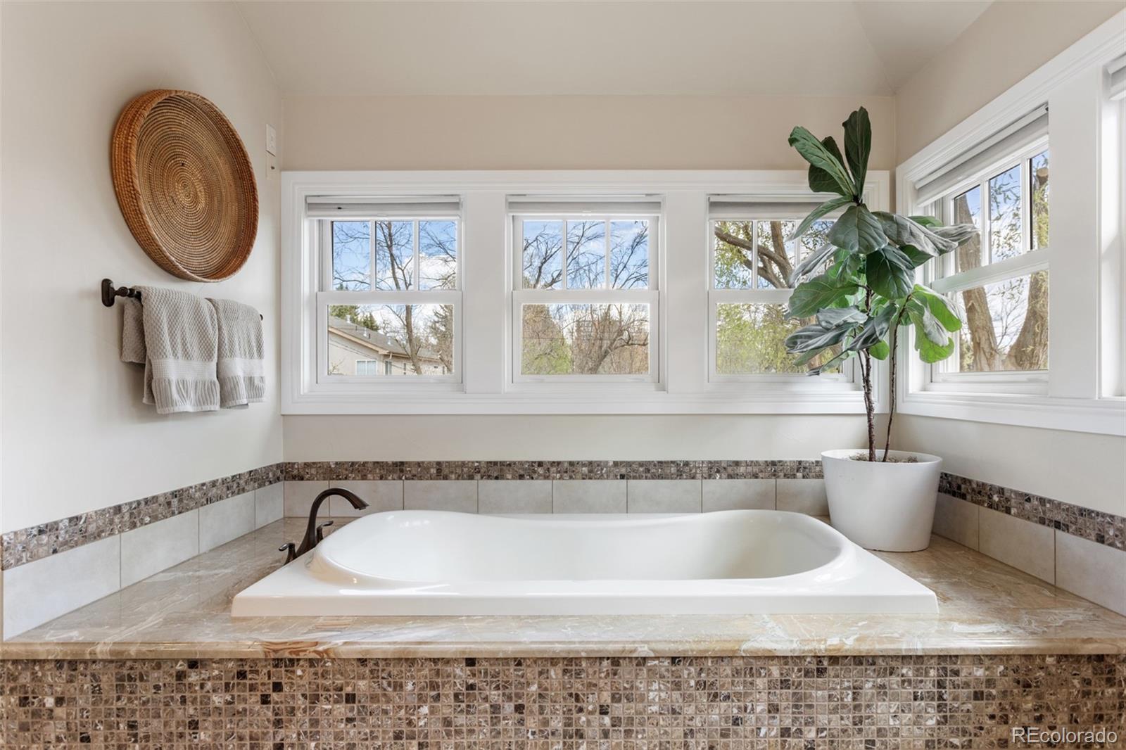 MLS Image #29 for 2486 s monroe street,denver, Colorado