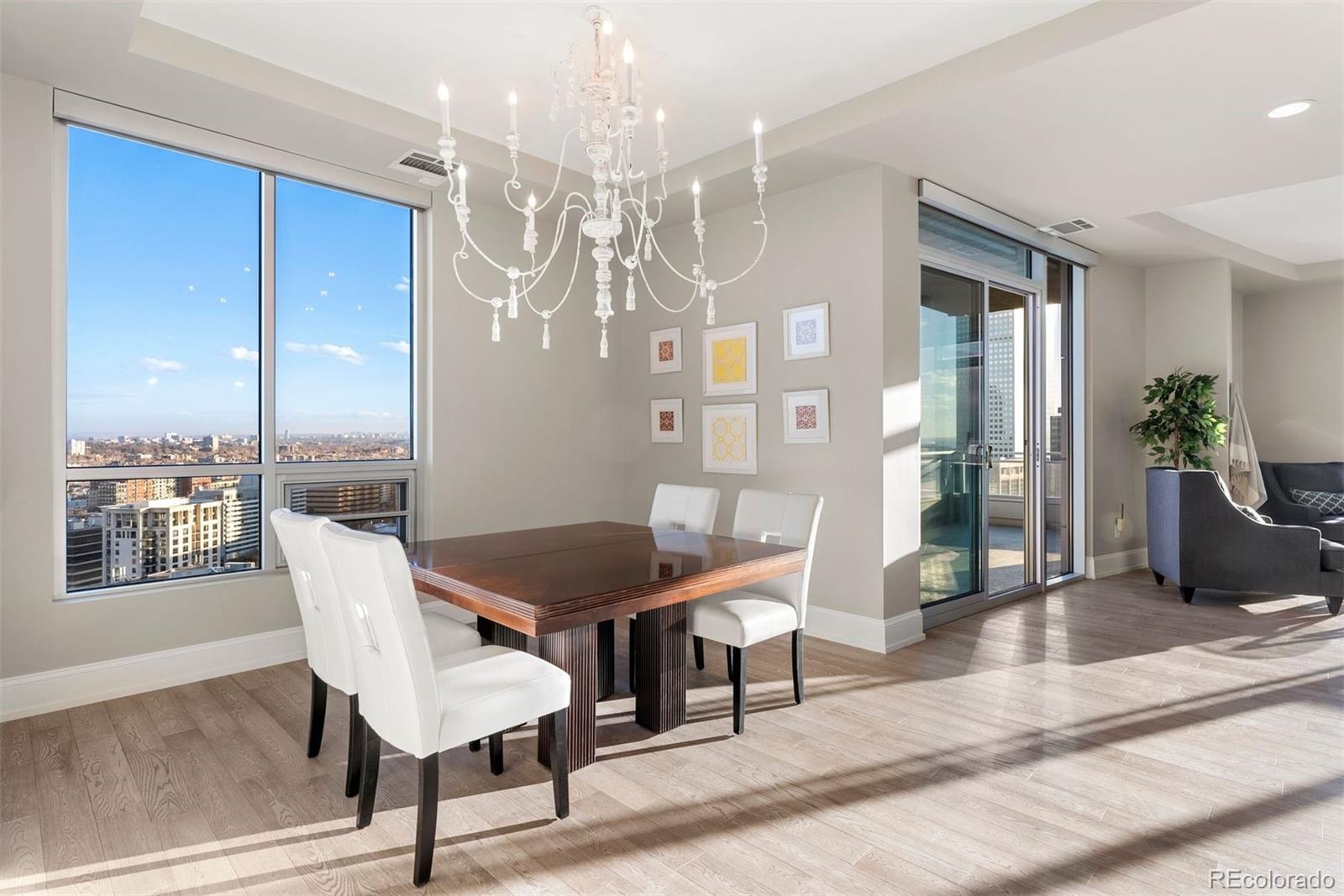 MLS Image #11 for 2001  lincoln street,denver, Colorado
