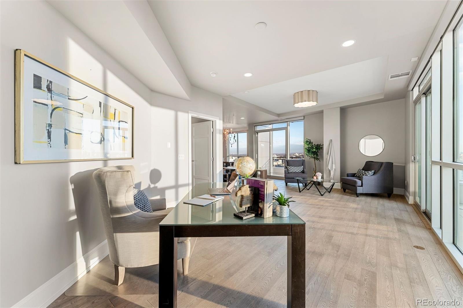MLS Image #15 for 2001  lincoln street,denver, Colorado