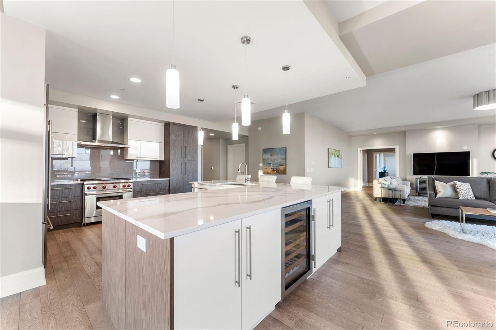 MLS Image #8 for 2001  lincoln street,denver, Colorado
