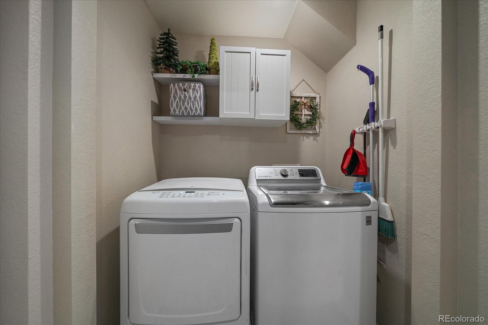 MLS Image #15 for 9800  mayfair street,englewood, Colorado