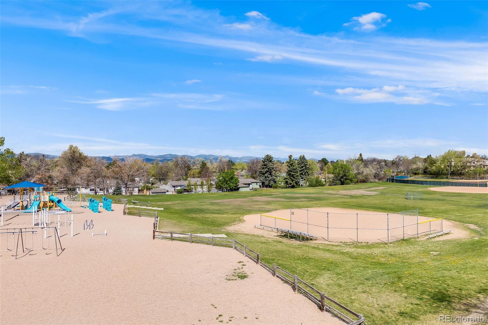 MLS Image #10 for 2917 s locust street,denver, Colorado