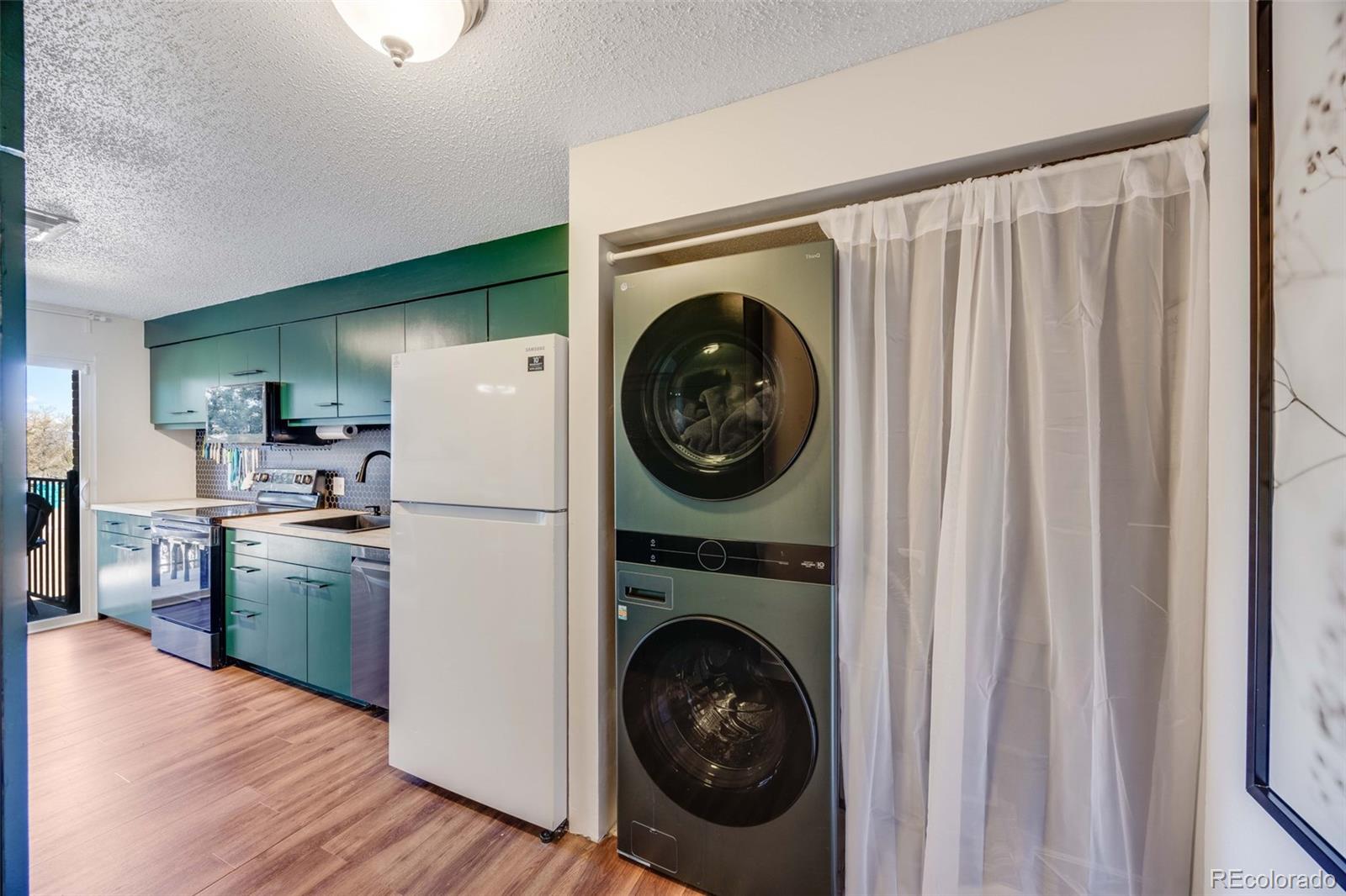 MLS Image #6 for 2917 s locust street,denver, Colorado