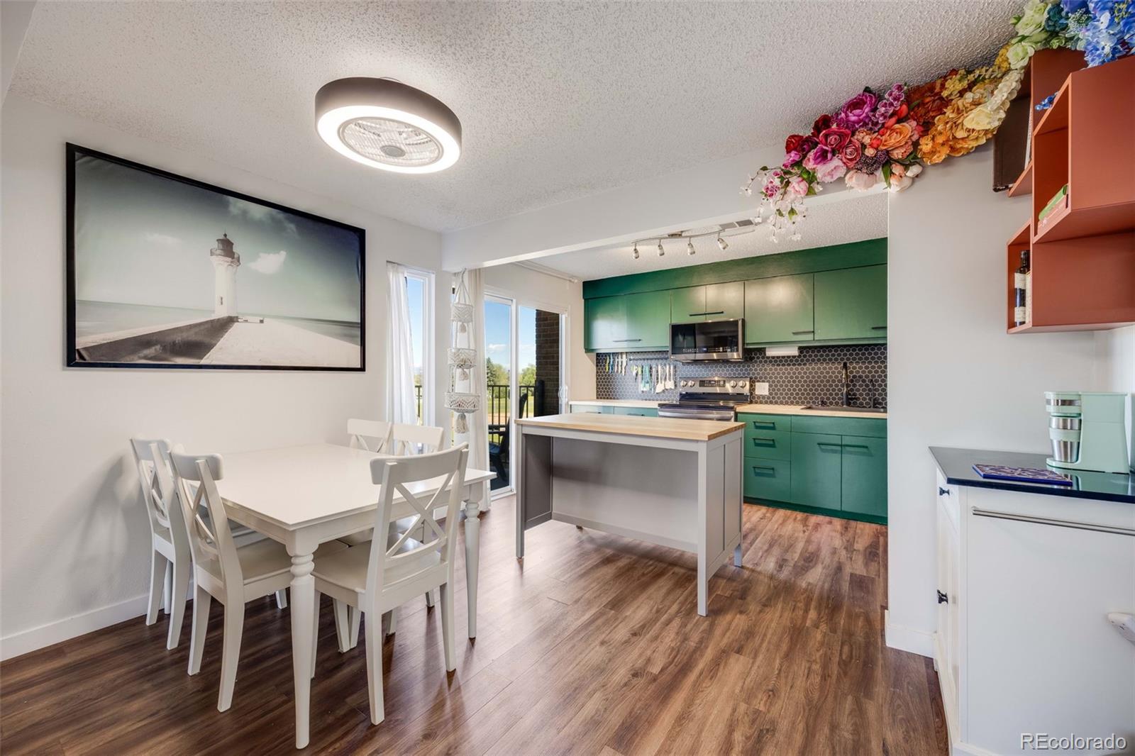 MLS Image #8 for 2917 s locust street,denver, Colorado