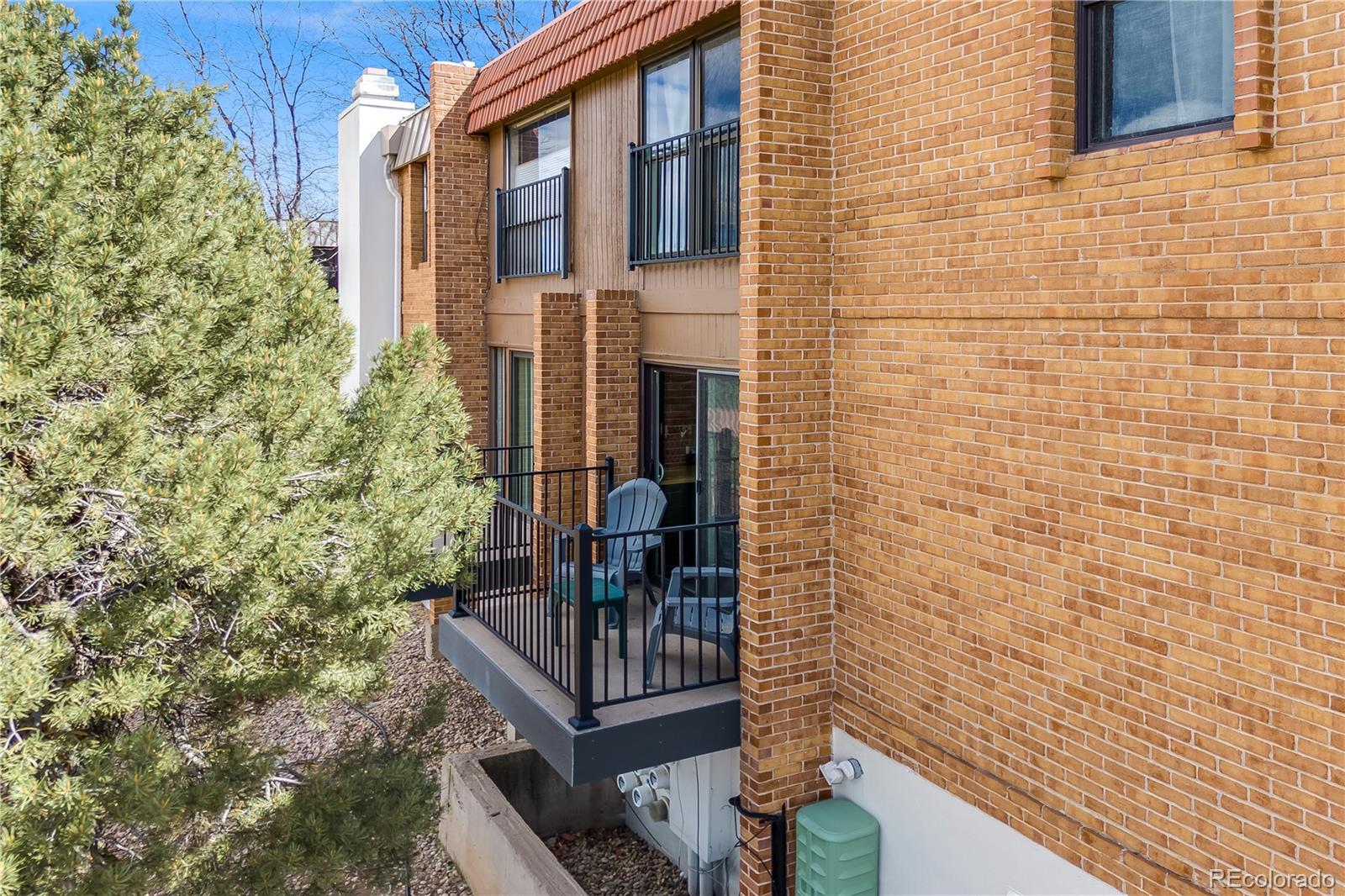 MLS Image #9 for 2917 s locust street,denver, Colorado