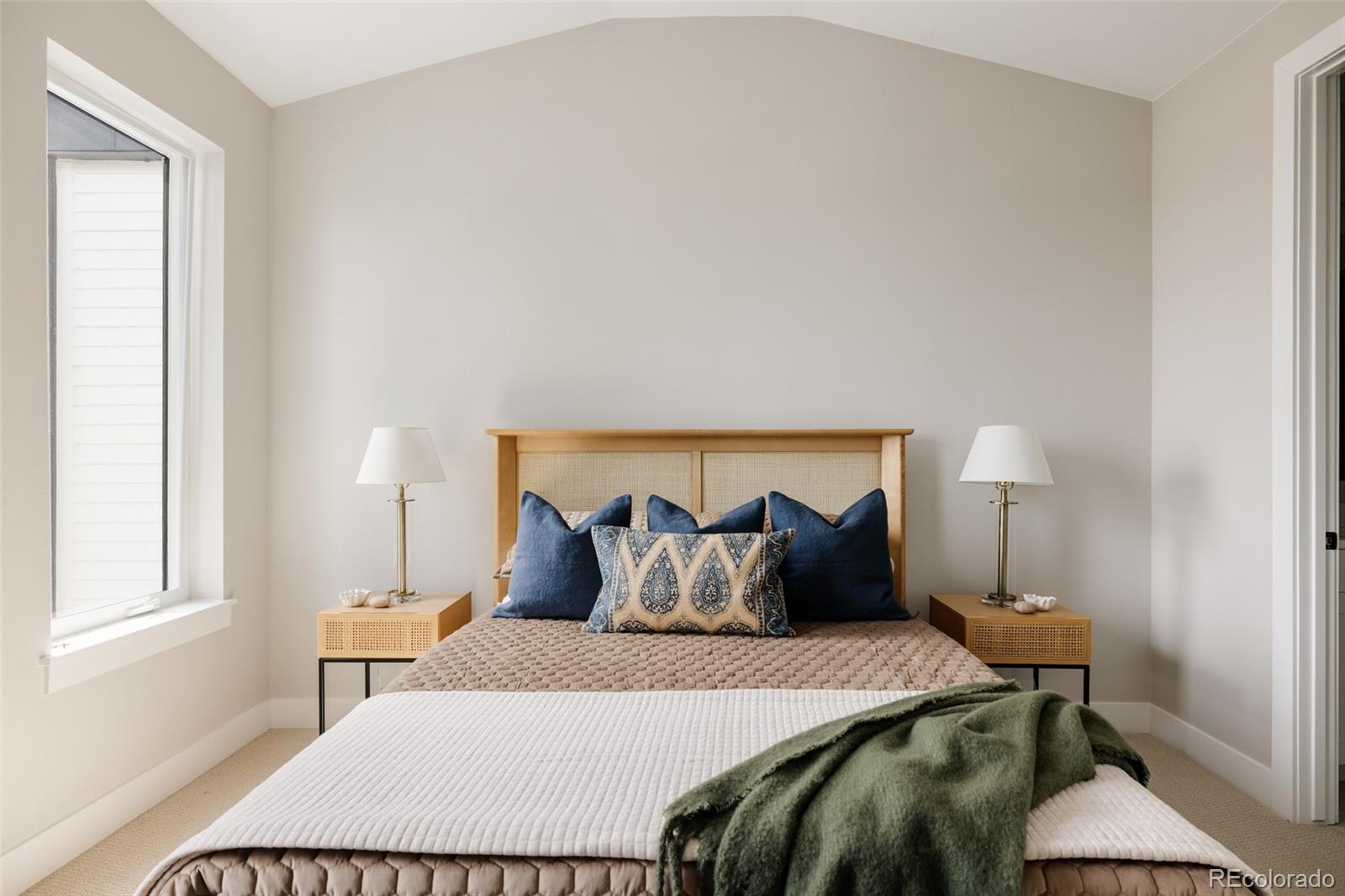 MLS Image #20 for 8280 e 36th avenue,denver, Colorado
