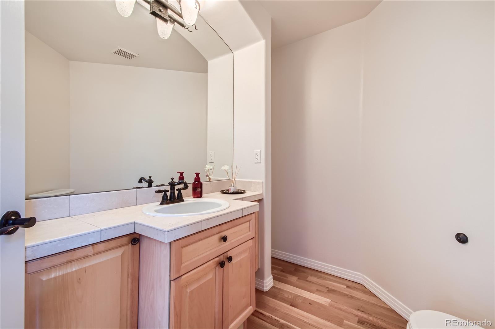 MLS Image #12 for 6598 s telluride street,aurora, Colorado