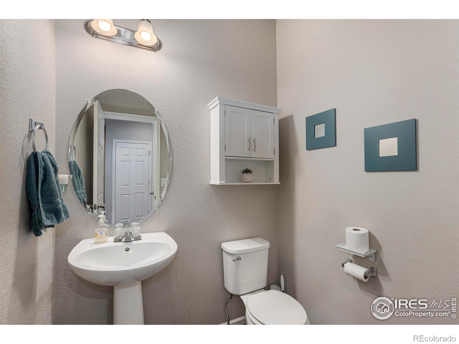 MLS Image #10 for 16058 e elk drive,denver, Colorado