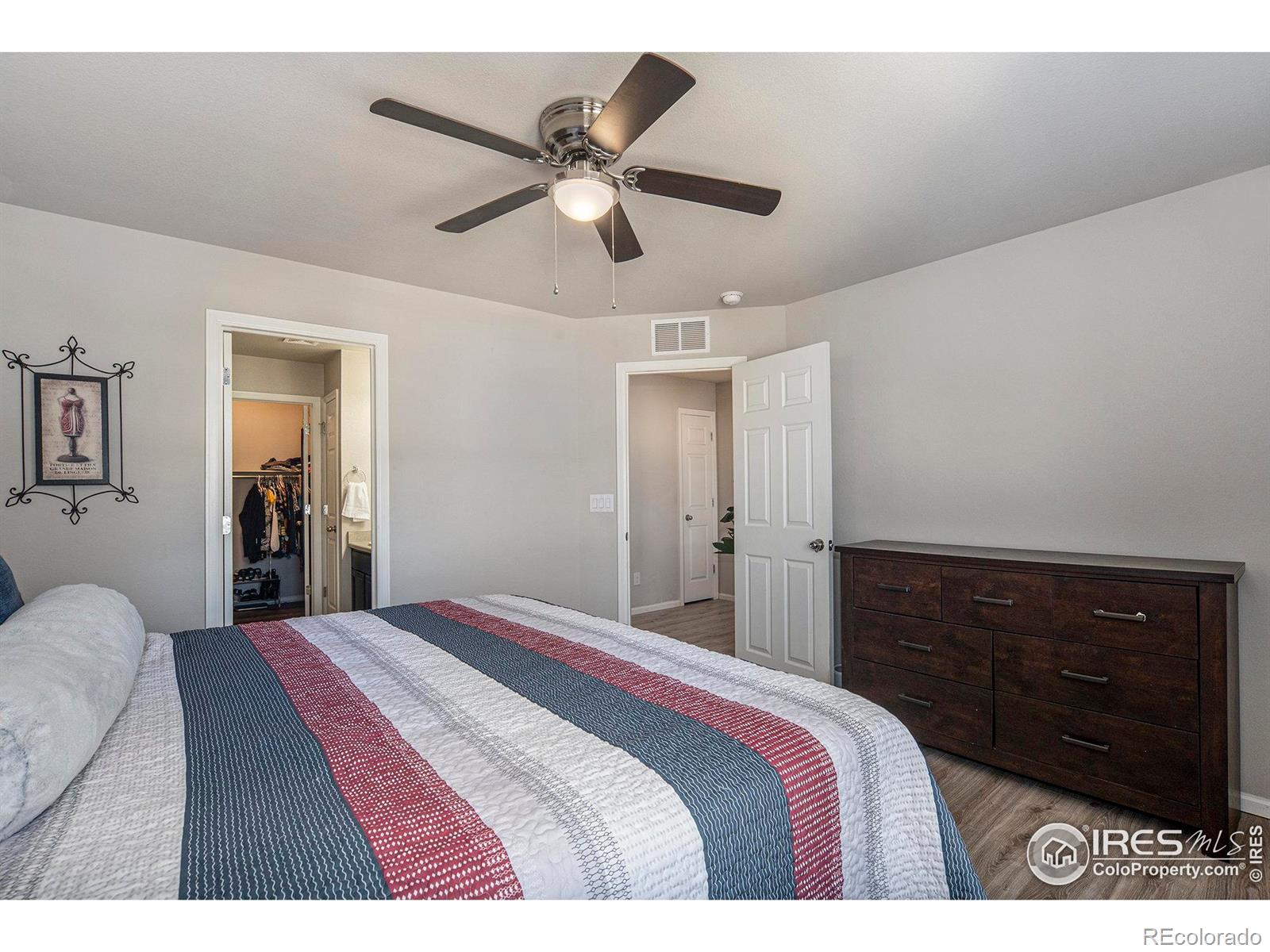 MLS Image #13 for 16058 e elk drive,denver, Colorado