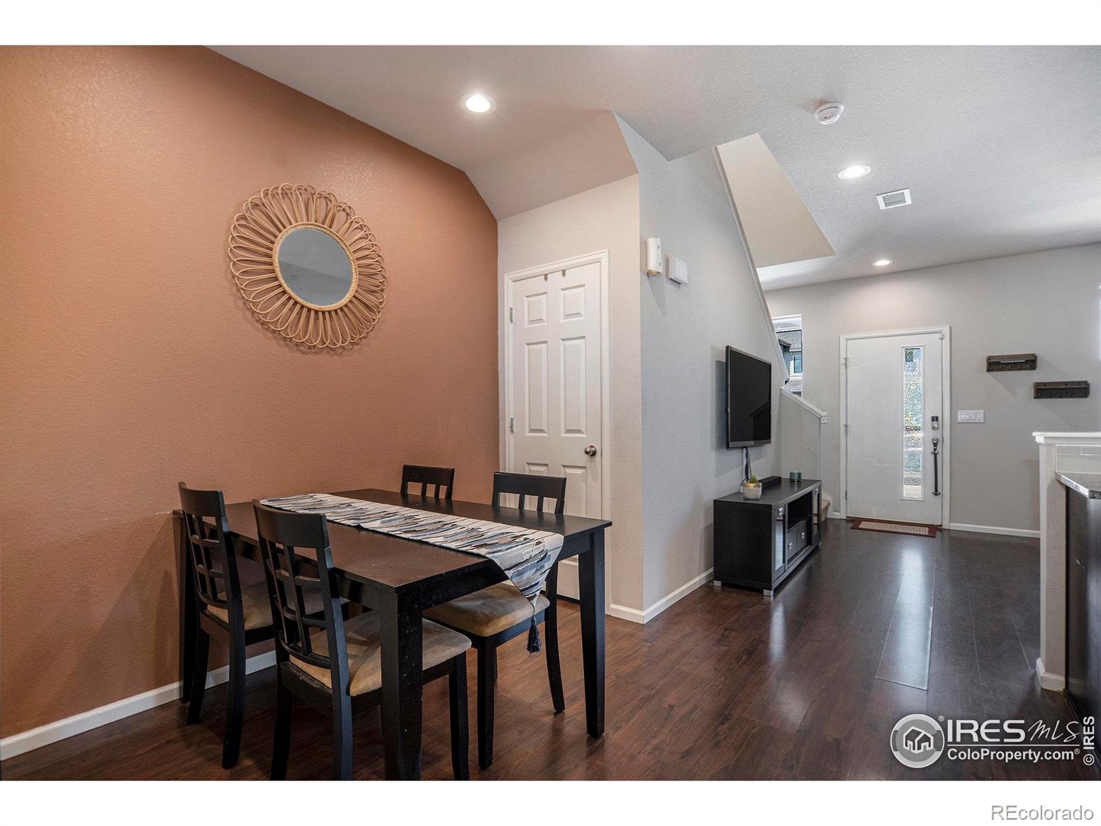 MLS Image #6 for 16058 e elk drive,denver, Colorado
