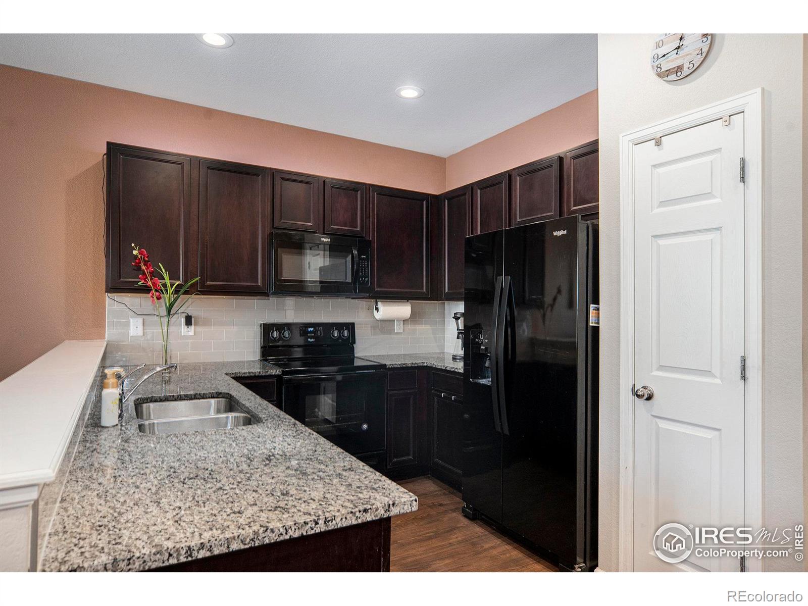 MLS Image #8 for 16058 e elk drive,denver, Colorado