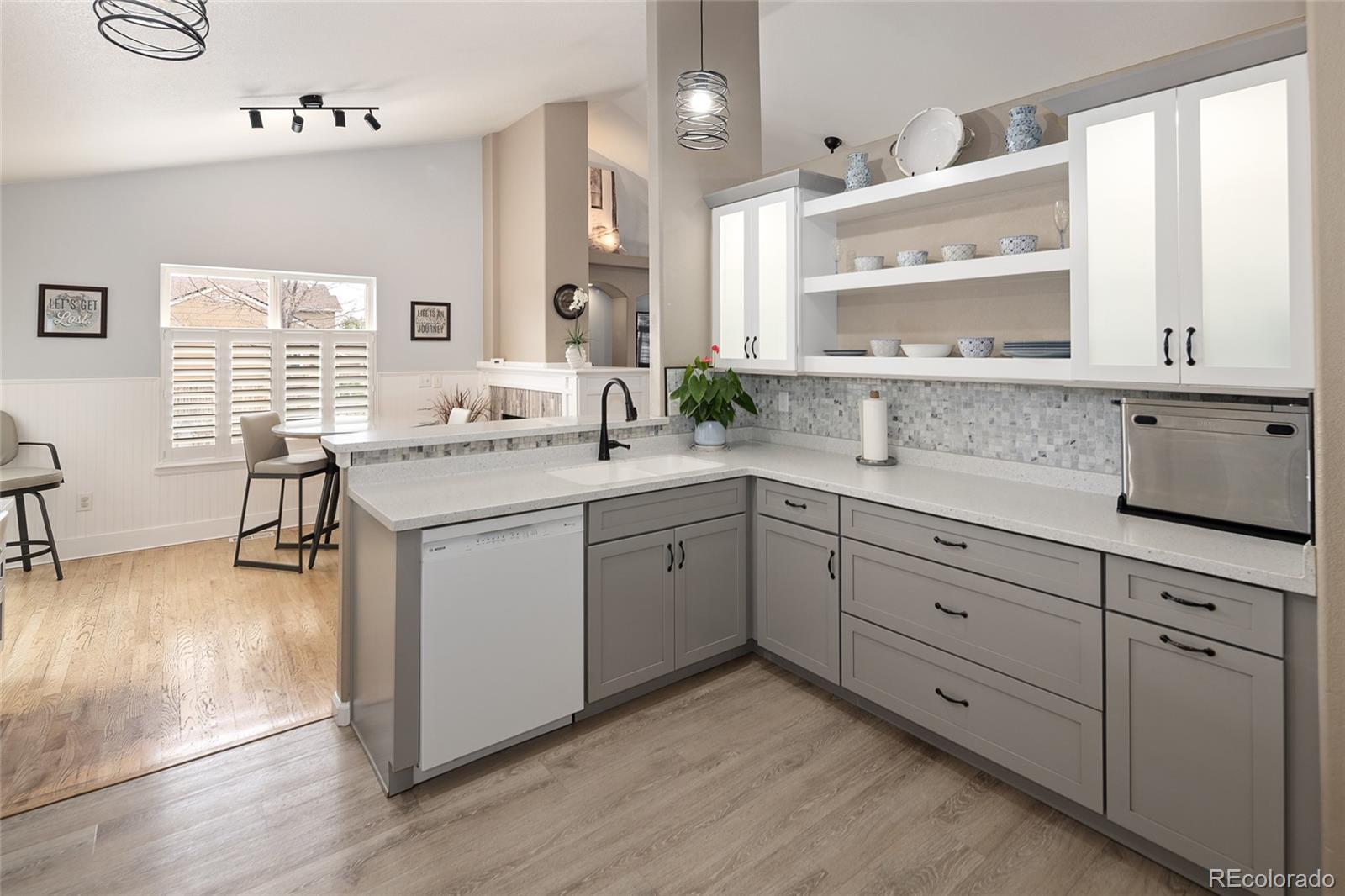 MLS Image #11 for 2190 s uravan street,aurora, Colorado