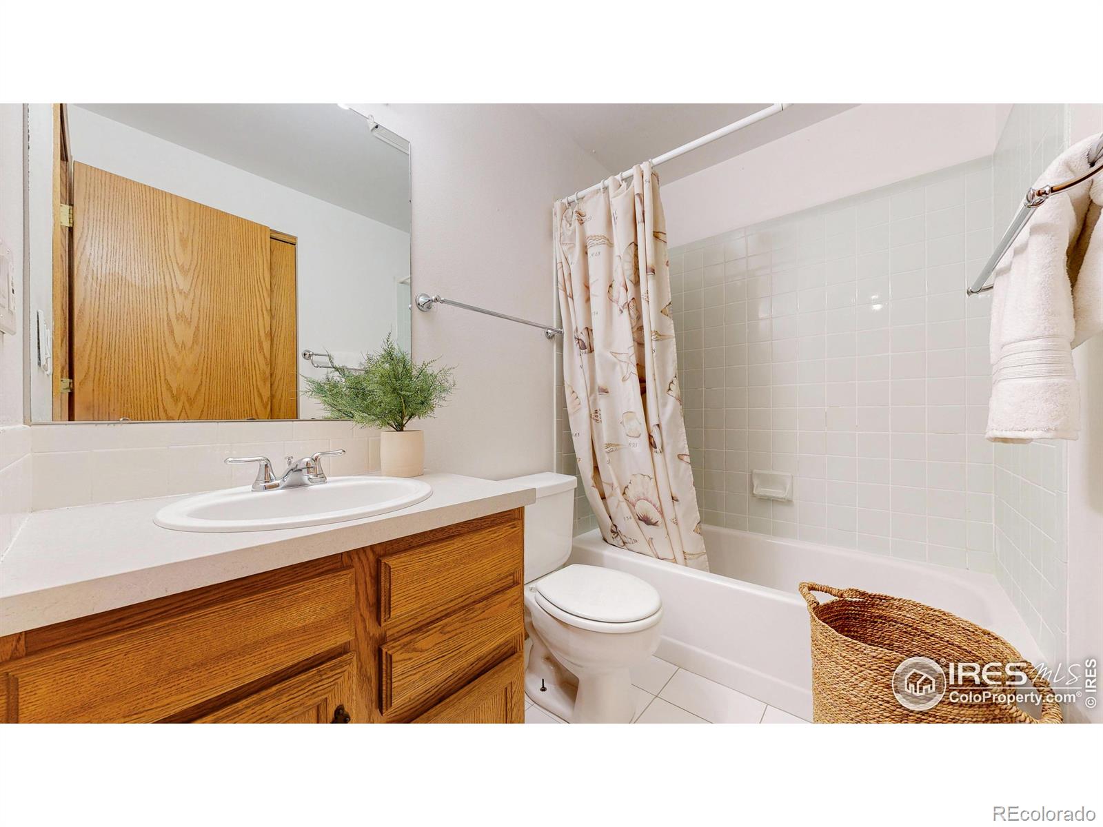 MLS Image #20 for 4243  pin oak drive,loveland, Colorado