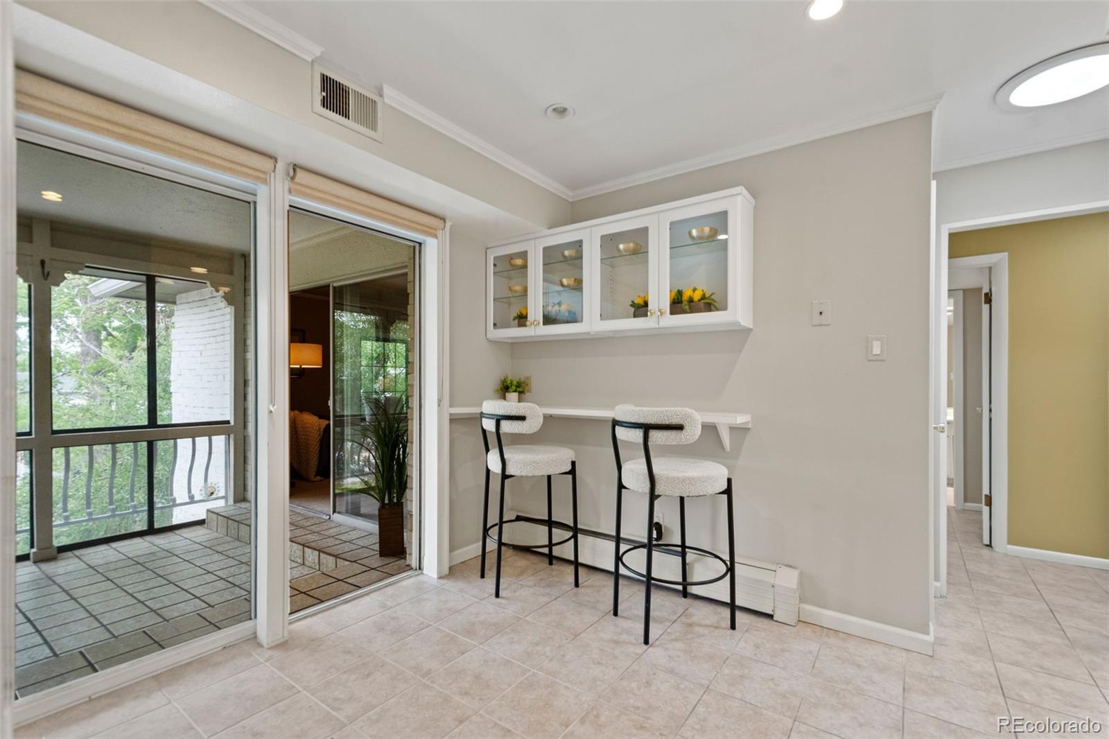 MLS Image #14 for 5751 e ithaca place,denver, Colorado