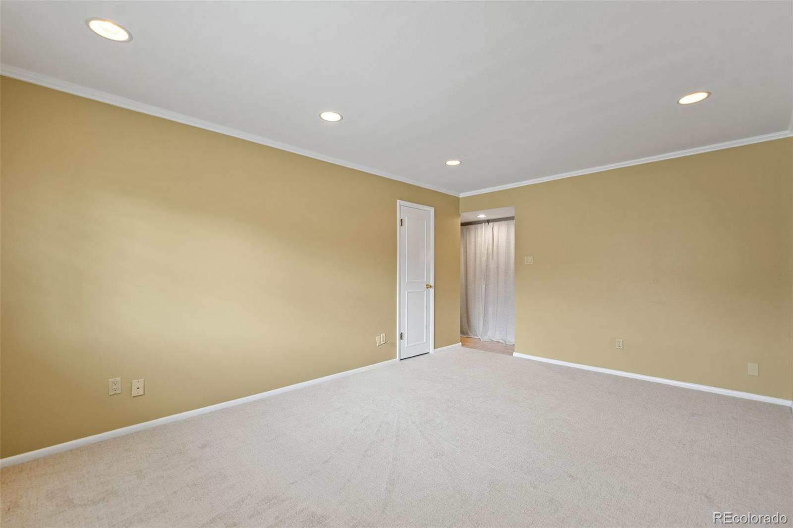 MLS Image #30 for 5751 e ithaca place,denver, Colorado