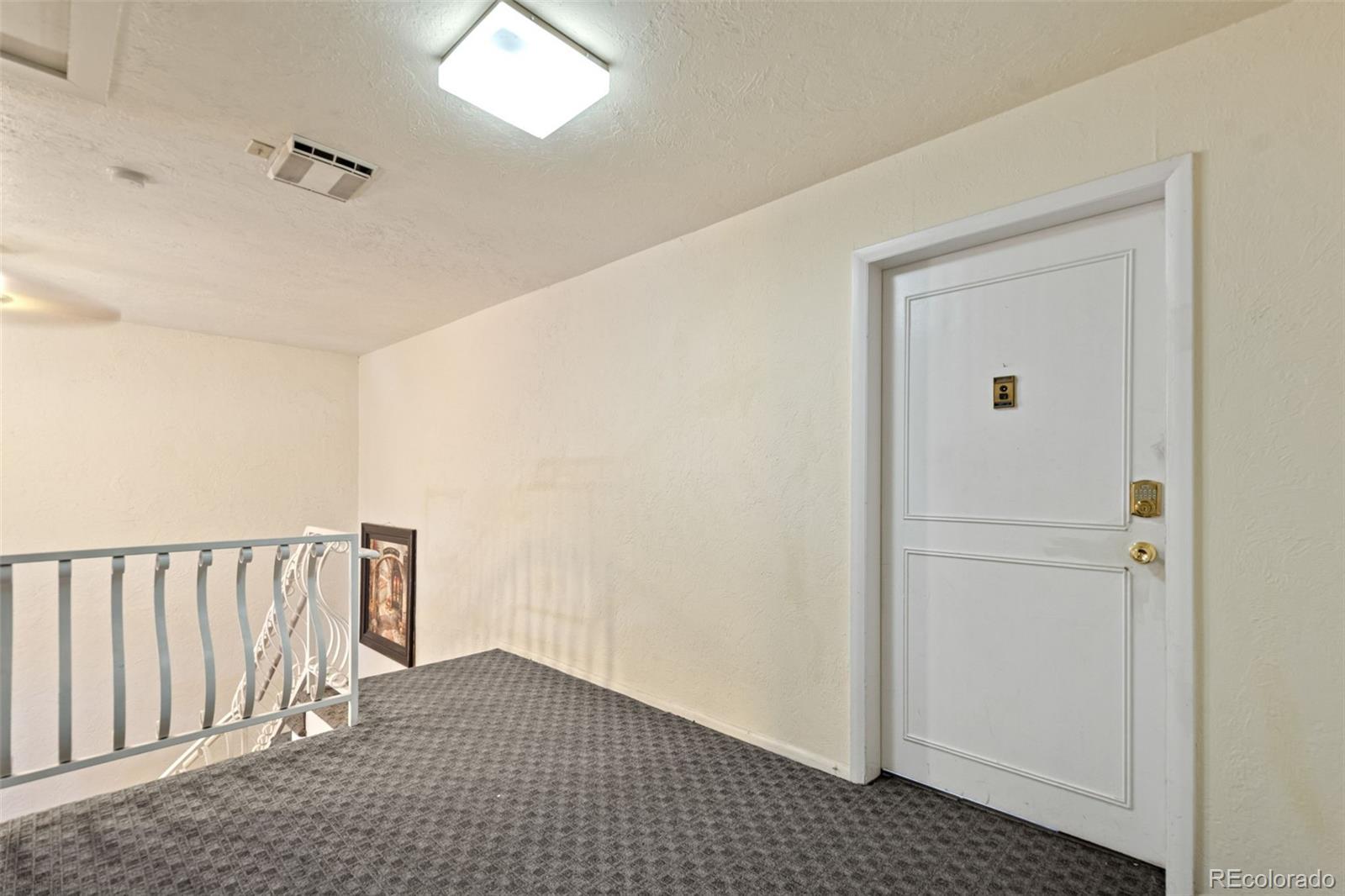 MLS Image #4 for 5751 e ithaca place,denver, Colorado